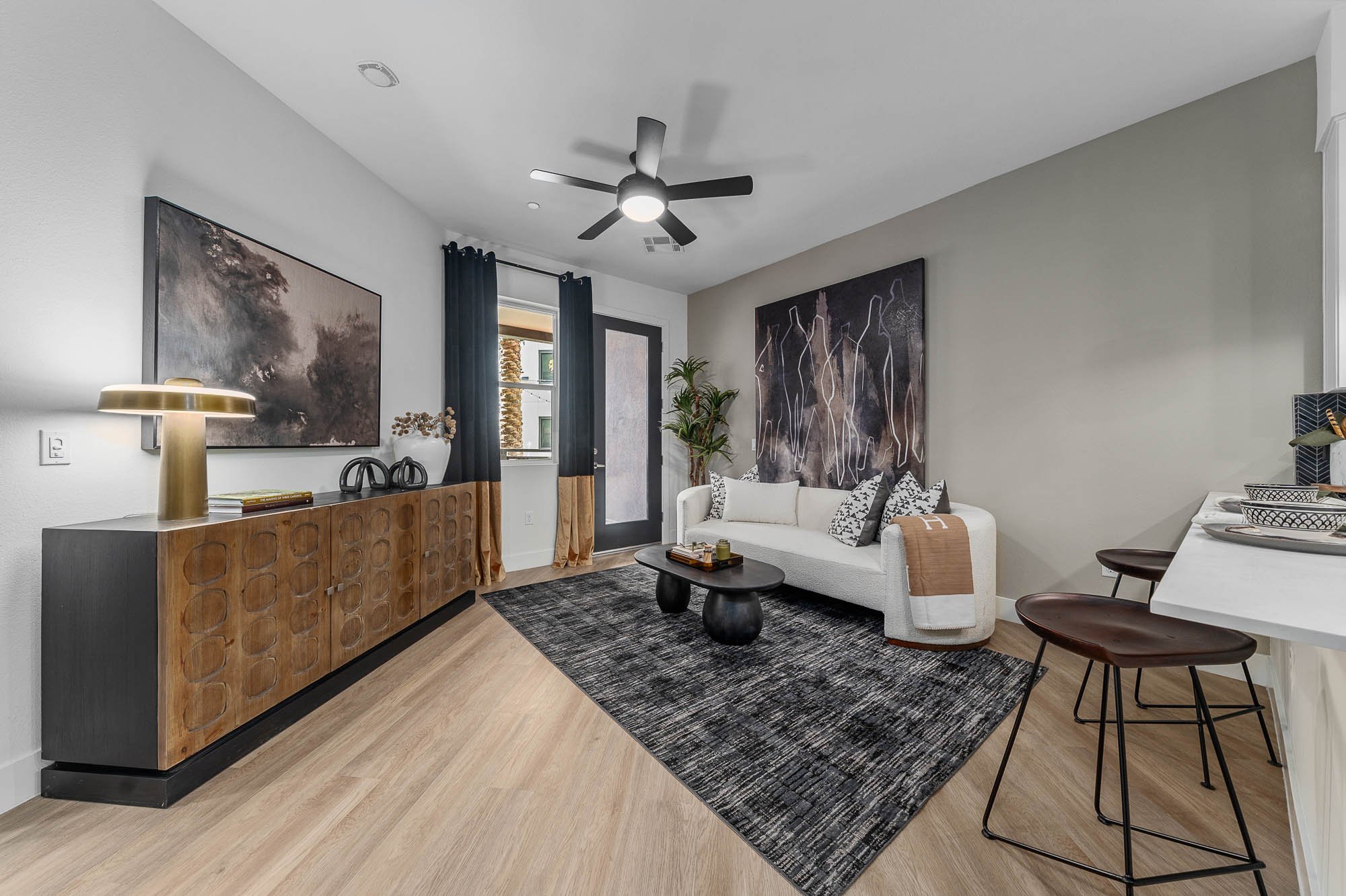 Aura Uptown - final - web size-39.jpg