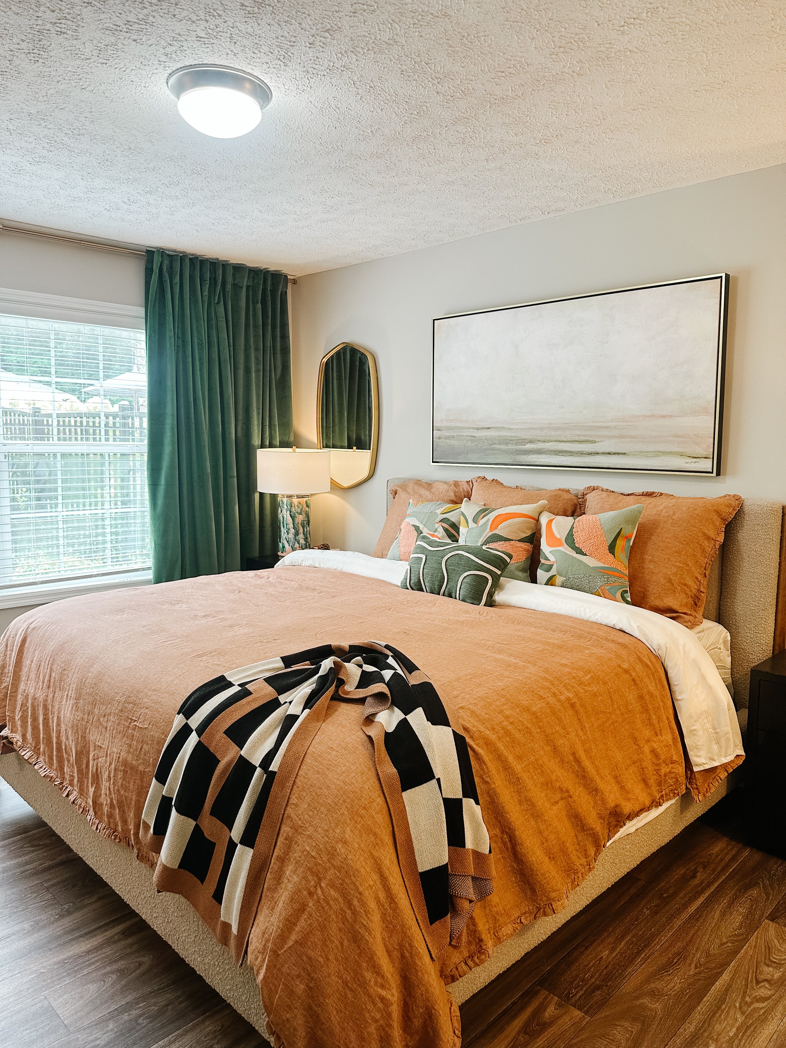 MASTER BEDROOM 3.JPG