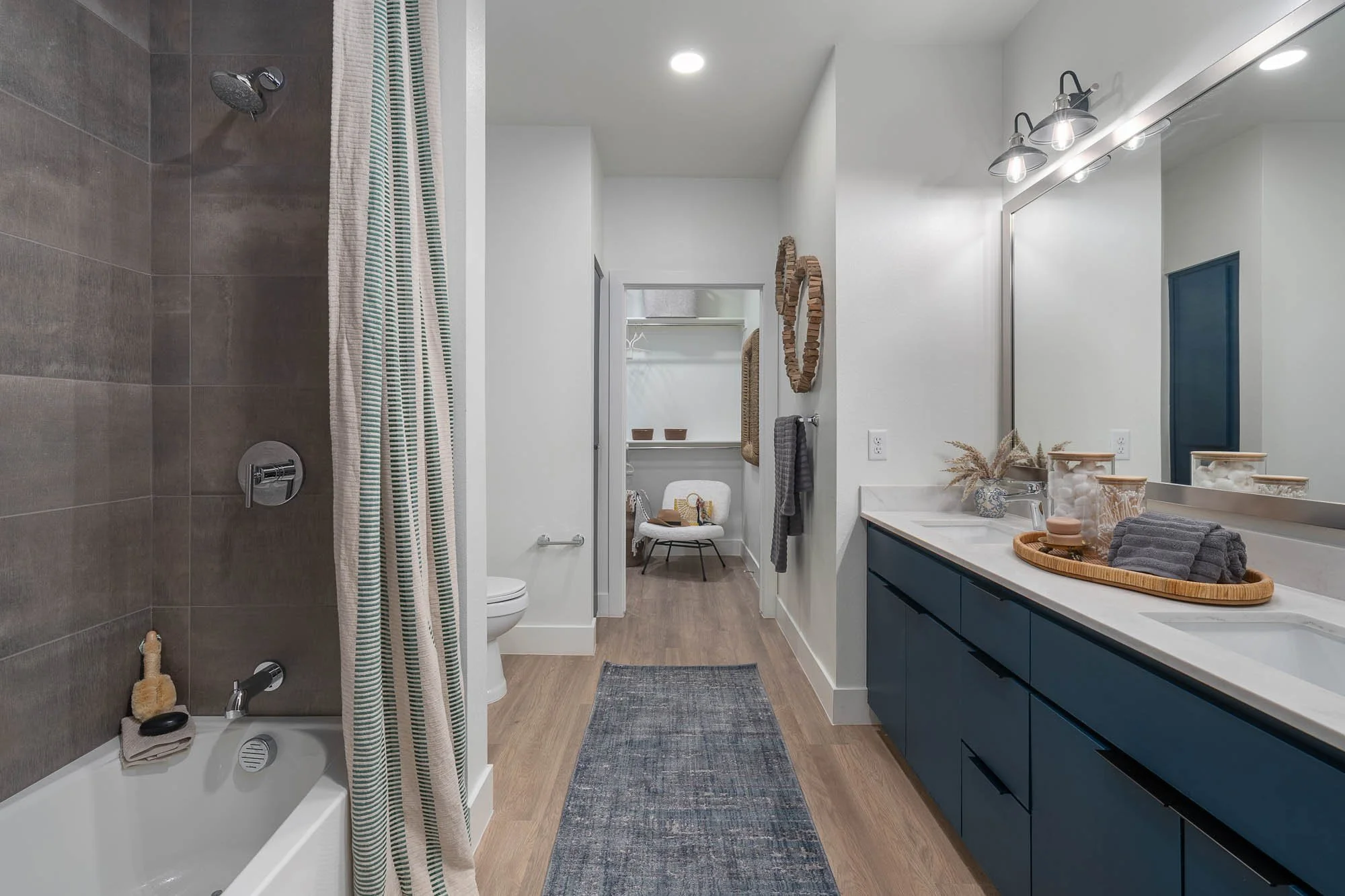 Aura Uptown - final - web size-9.jpg