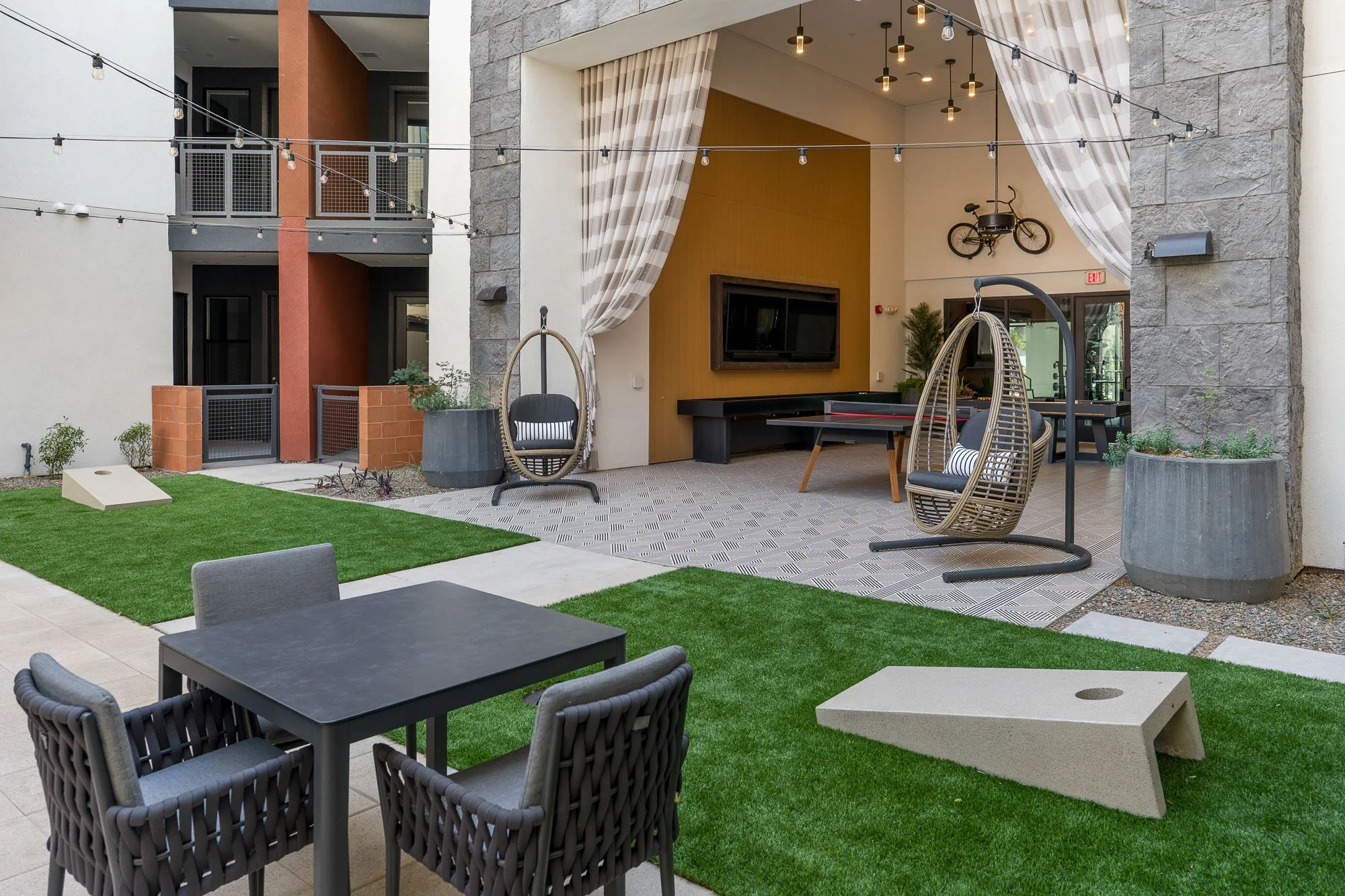 Aura Uptown - final - web size-41.jpg