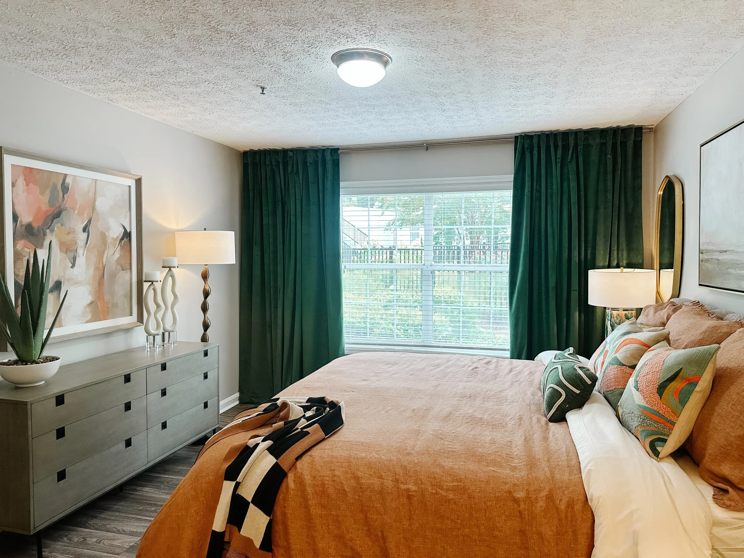 MASTER BEDROOM 10.JPG