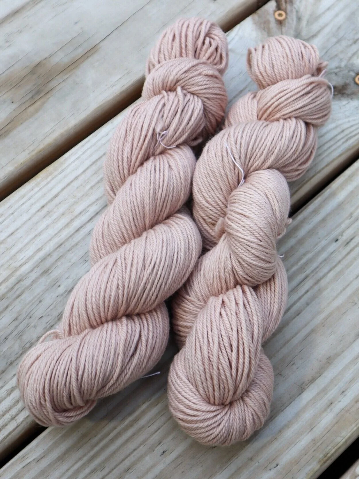 Avocado worsted
