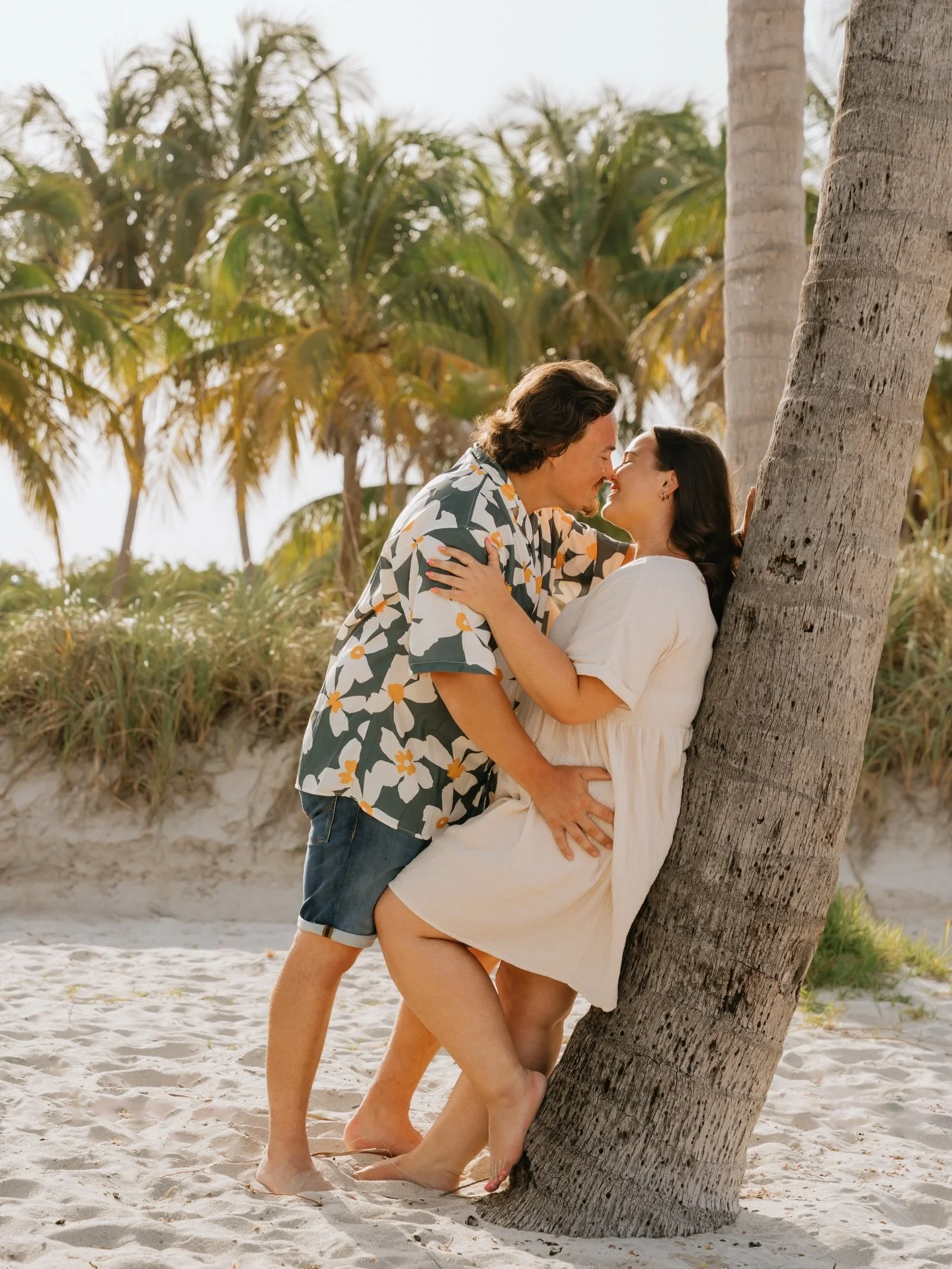 Before the question, there was this.
It was always going to be yes. 💍

&mdash;&mdash;

#miamiphotographer #limafotografia #limaperuphotography #miamicouplesphotographer #miamiengagementsession