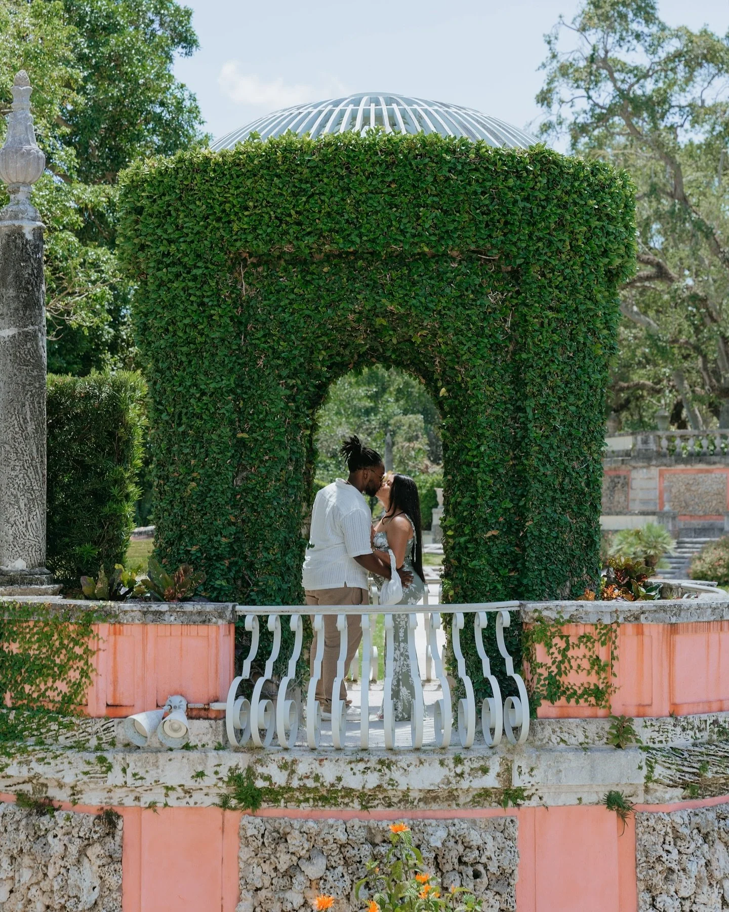 love in full bloom at Vizcaya 🌿