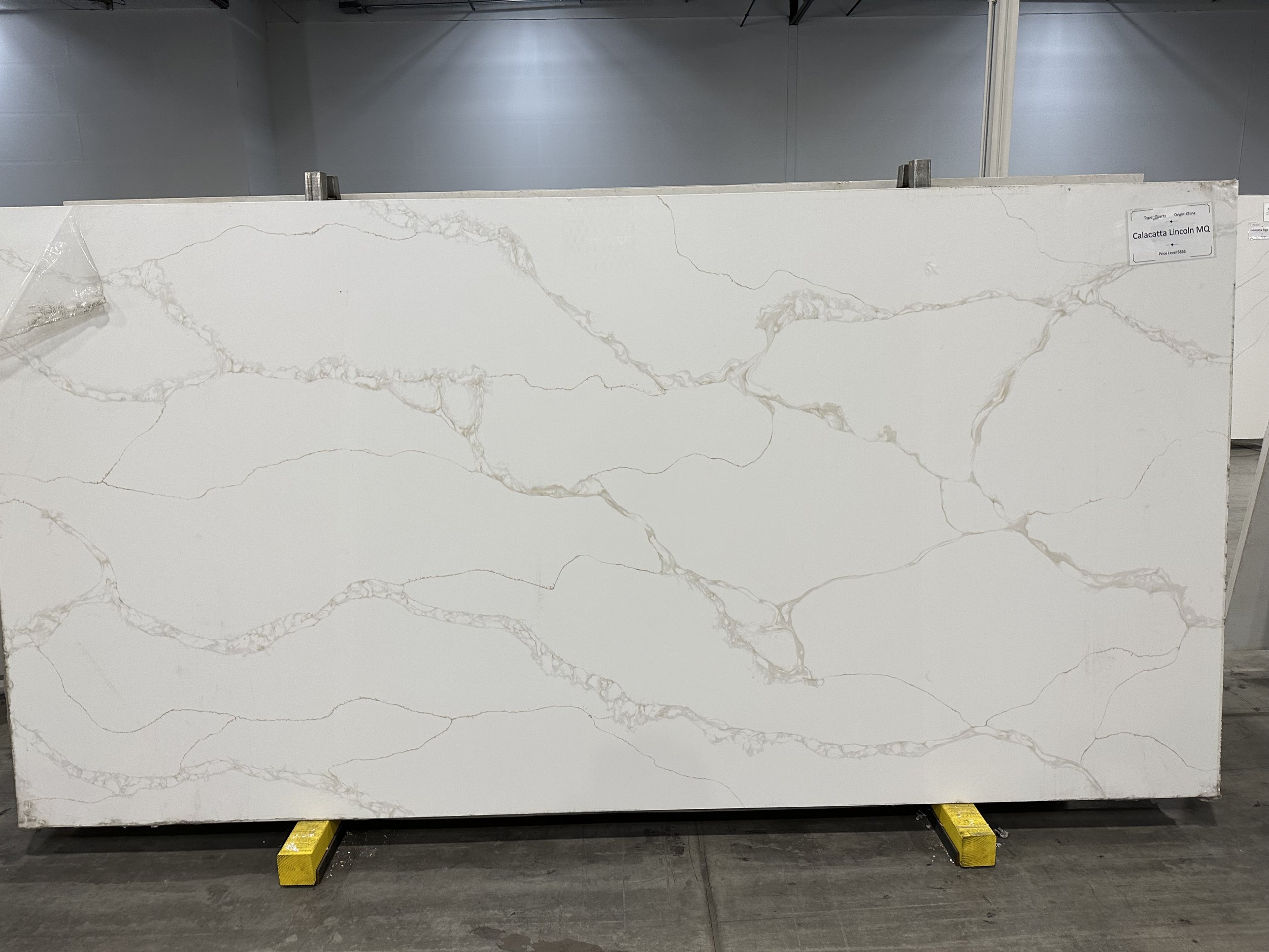 Calacatta Lincoln Quartz $$$$