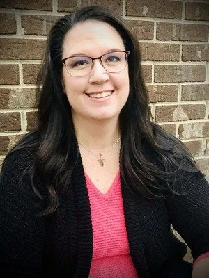 Leanna R. Prevo, LPC, CAADC, virtual therapist for addiction, anxiety, and depression