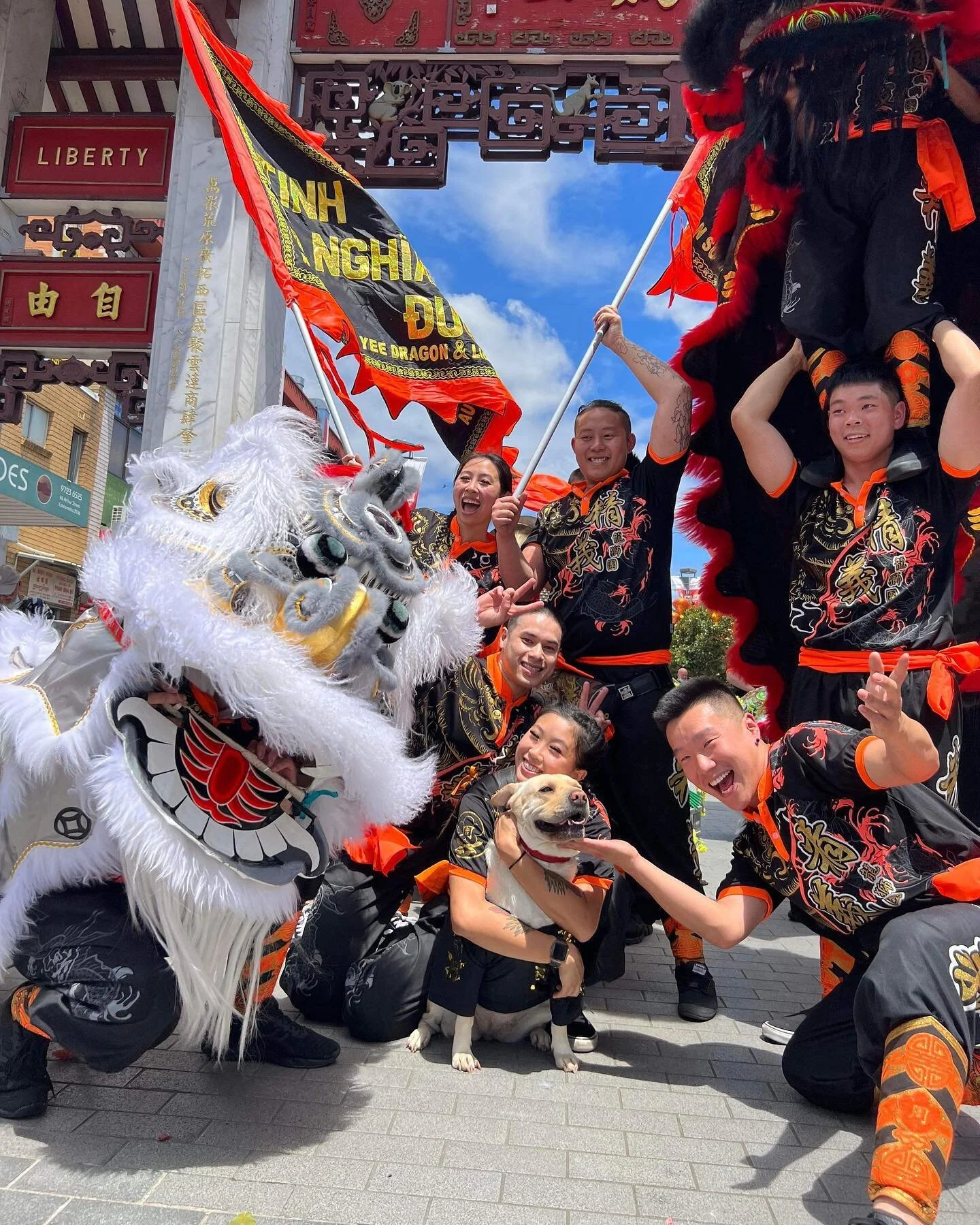 Counting down the days 🗓 

JING YEE JIAYOU 🧡🖤
.
.
.
#jingyeeliondance #tinhnghia #liondance #mualan #dragon #dragondance #sydney #liondancingsydney #liondanceweddingceremony #kungfu #family #jingyee #jowga #teamwork #worldwide #hardcoreliondancers