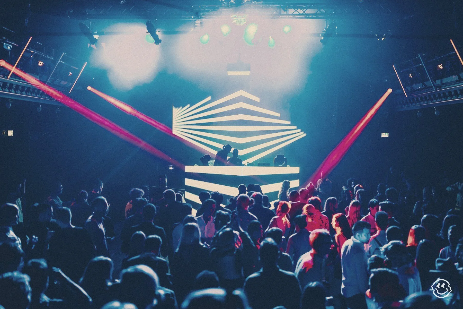 19-hights-techno-poetry-stage-visuals-copyright-hights.jpg