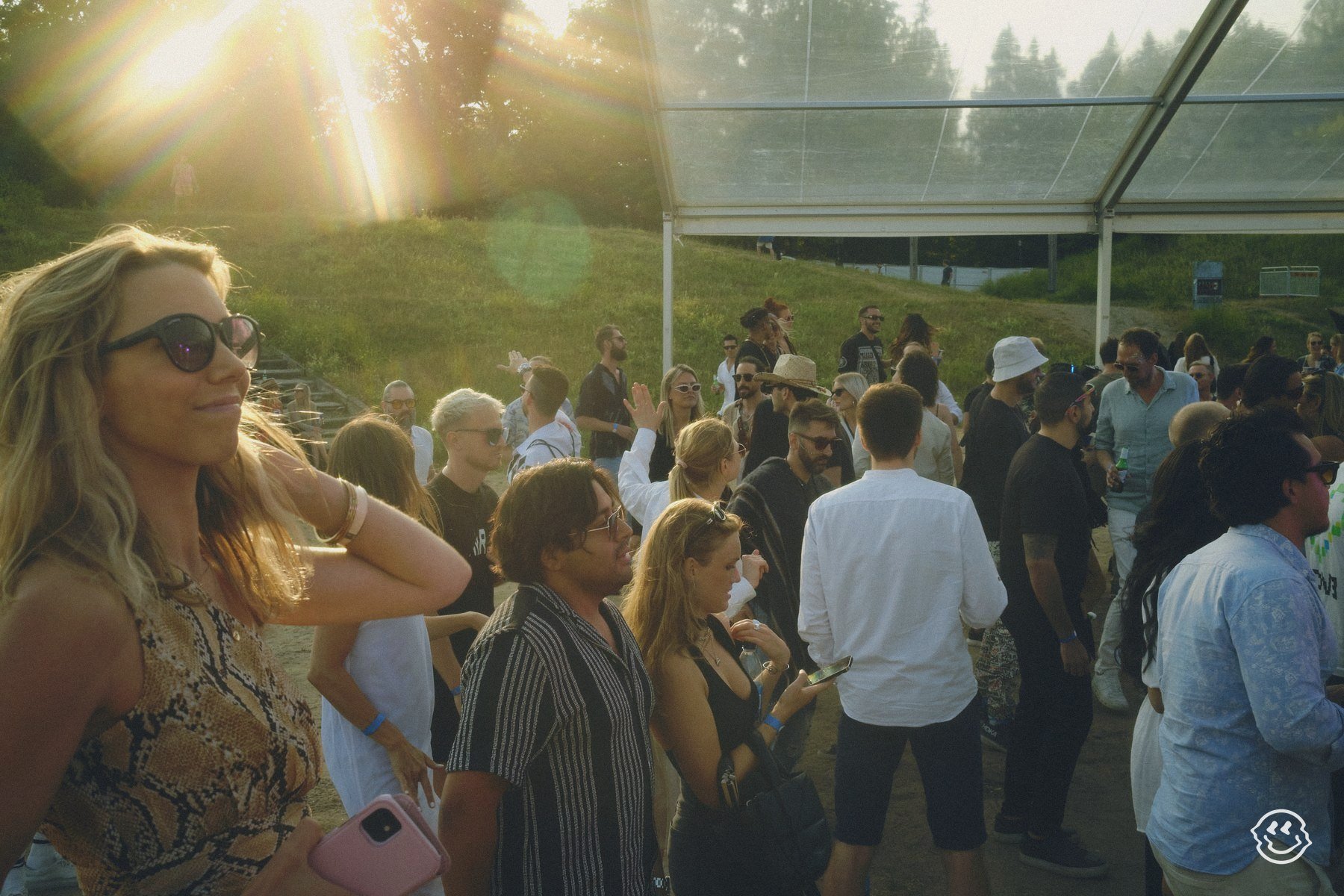 10-hights-festival-2023-golden-hour-crowd-copyright-hights.jpg