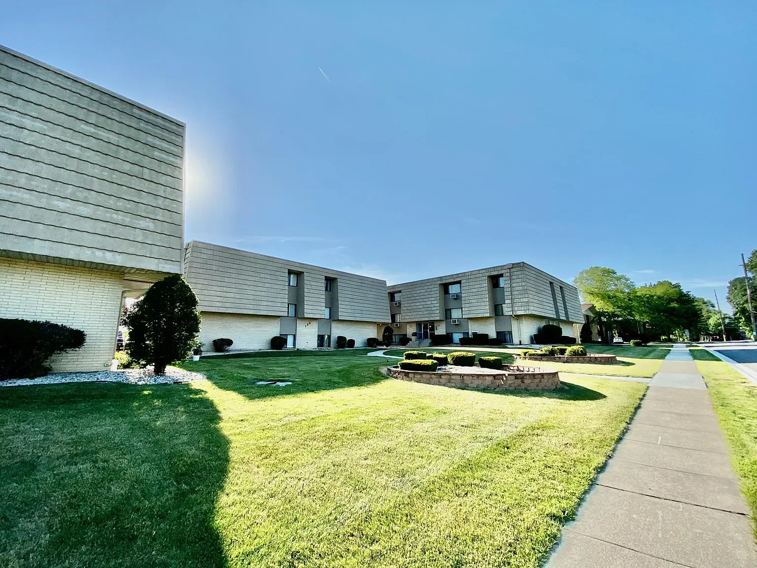 127 On The Square Exterior (2).webp