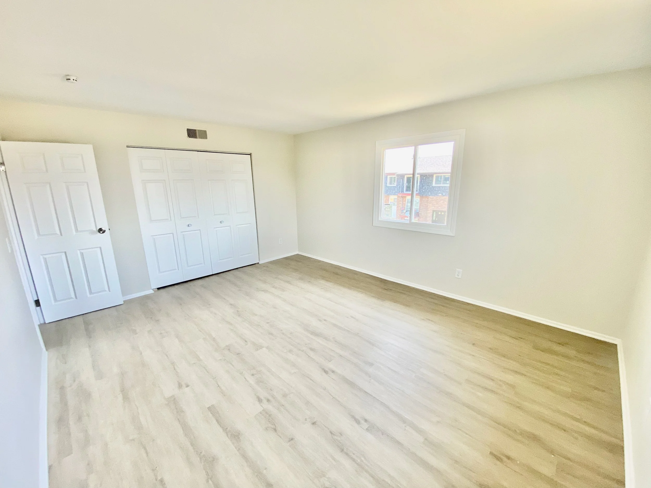 2 Bedroom Apartment Bedroom Crestwood (2).jpeg