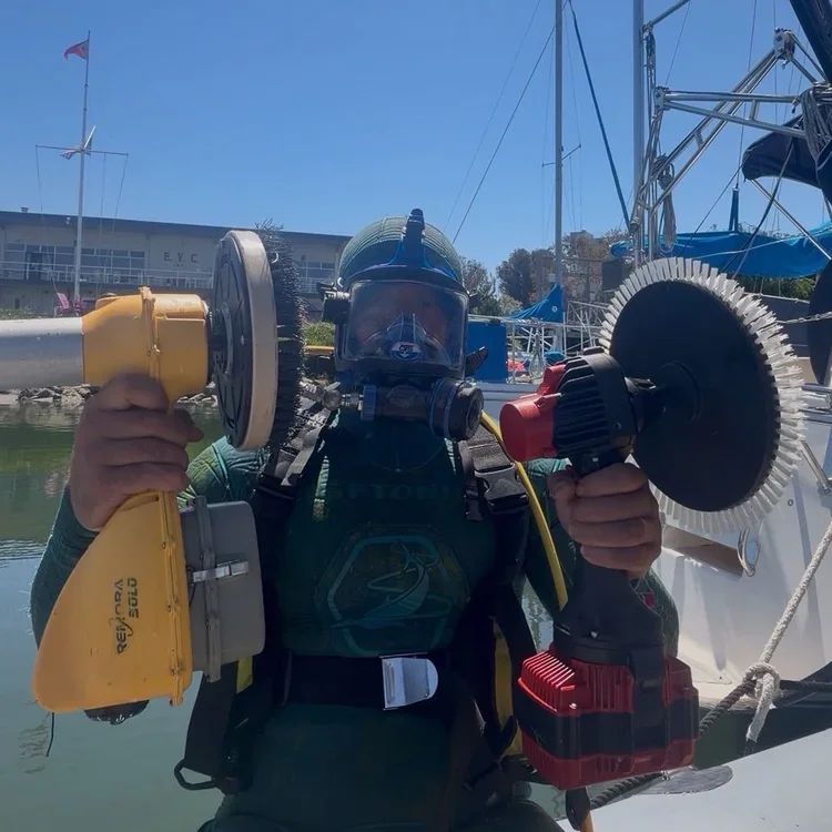 Underwater boat hull diving expertise with top equipment Nemo and Remora. San Francisco Bay Area: Alameda, Ballena Bay, Oakland, San Francisco, Sausalito, Treasure Island, Berkeley, Emeryville - Raphael Garios (Poseidon Boat Services)