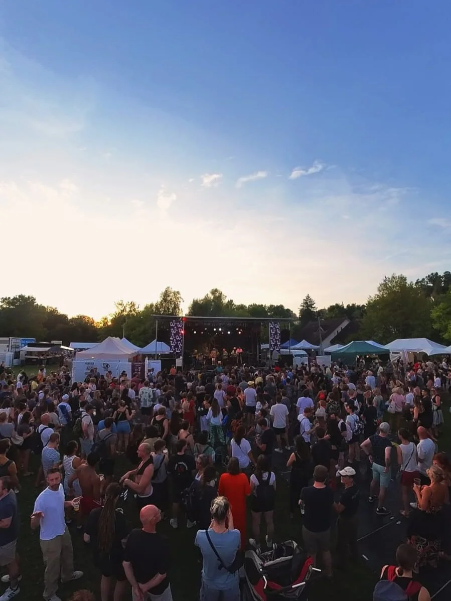 Tag 1 &ndash; ihr wart der Wahnsinn! 💥 Danke f&uuml;r die grandiose Stimmung. 

#werdinselopenair2025 #werdinsel #openair #festival #zurich