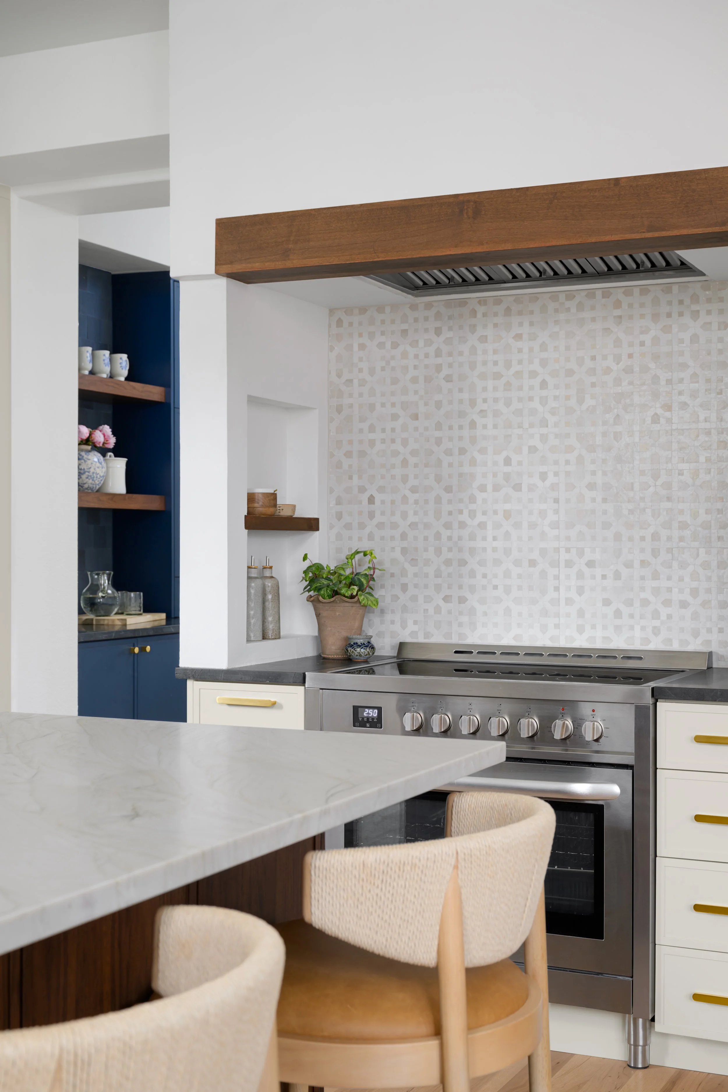 Emporia_Kitchen_4.jpg