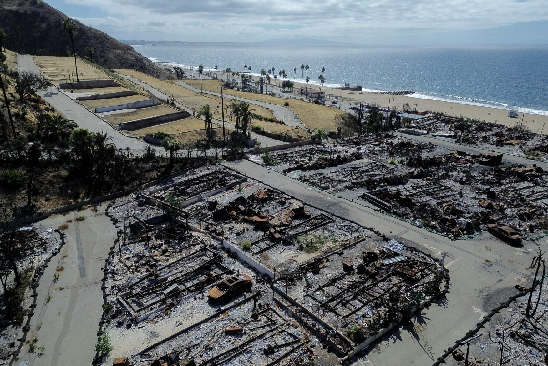 Photograph of impacted MHCs in Palisades Fire