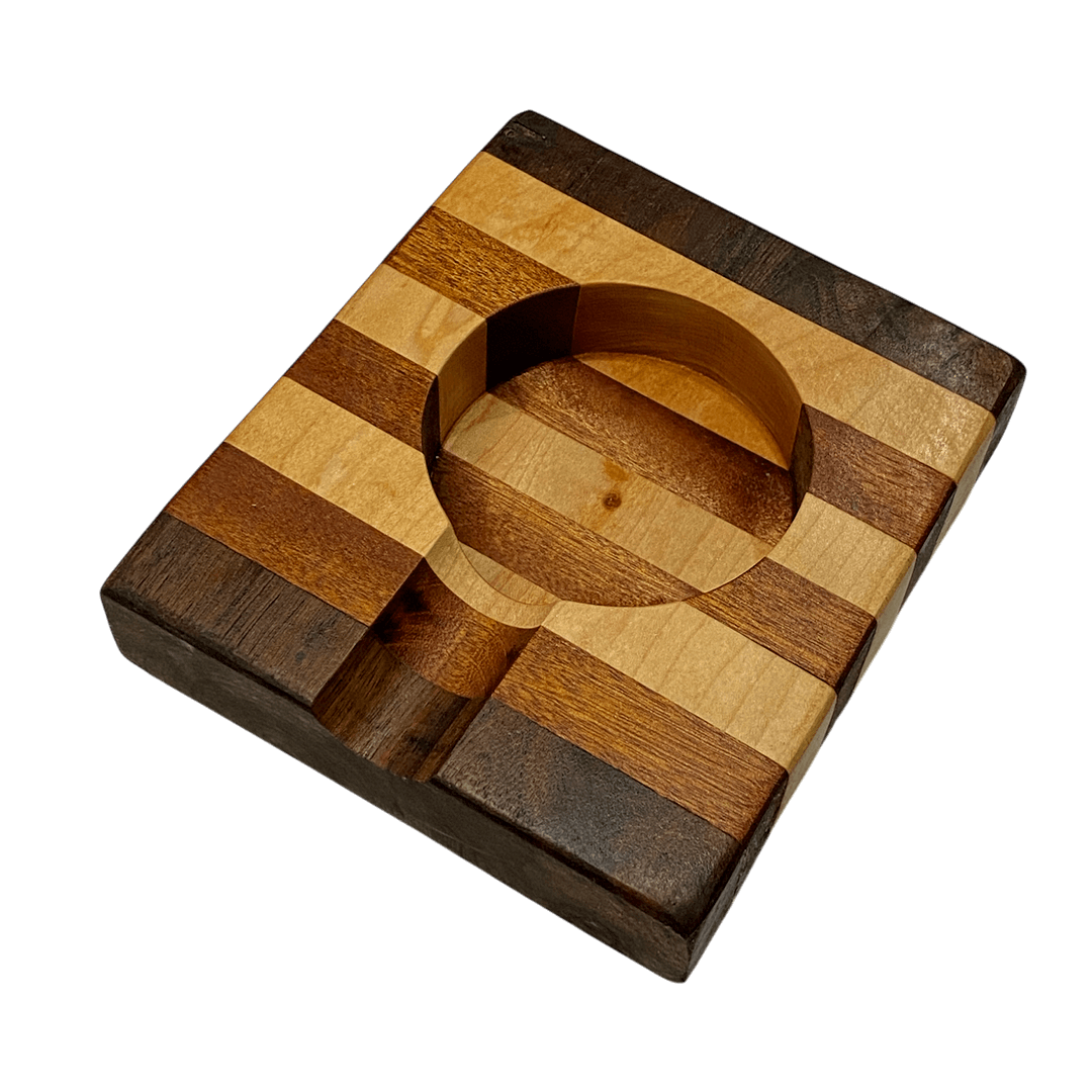 Cigar Ashtray5c.png