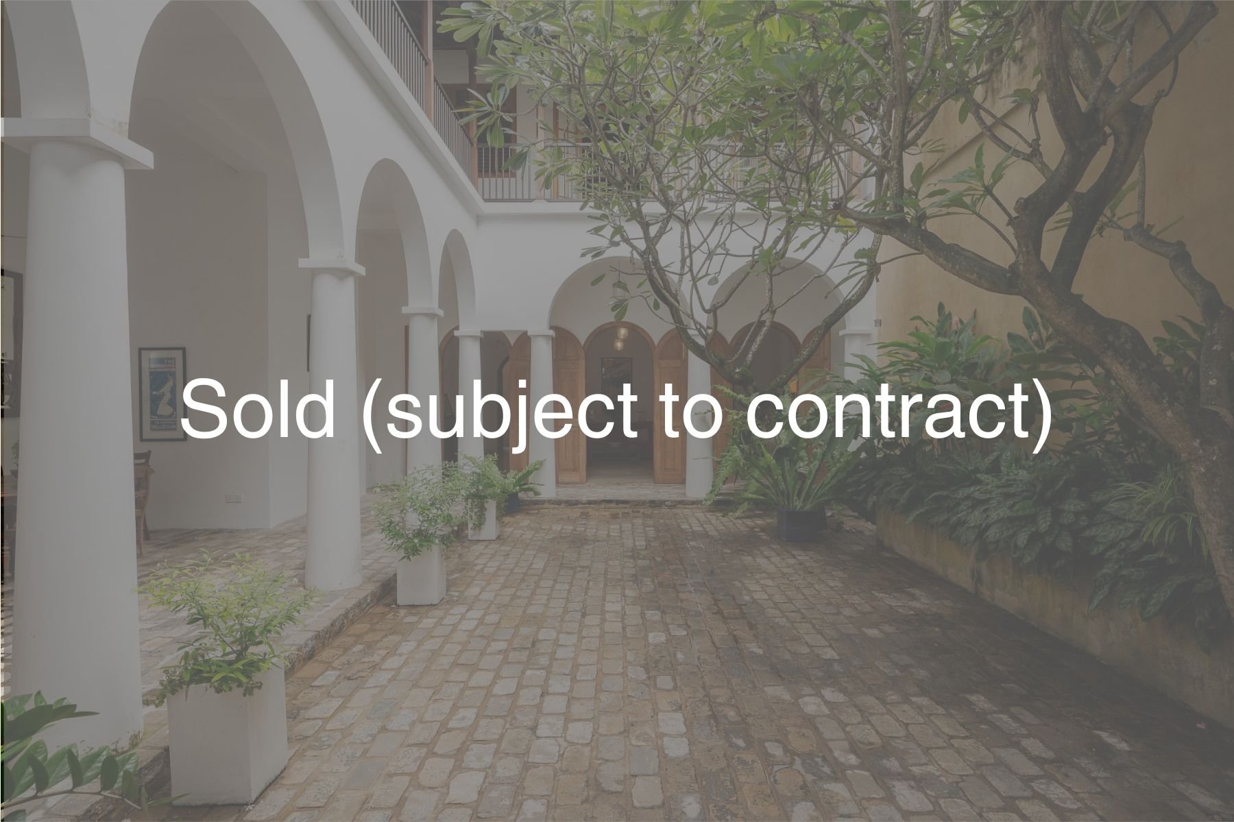 A beautifully restored Galle Fort villa in quiet but central location