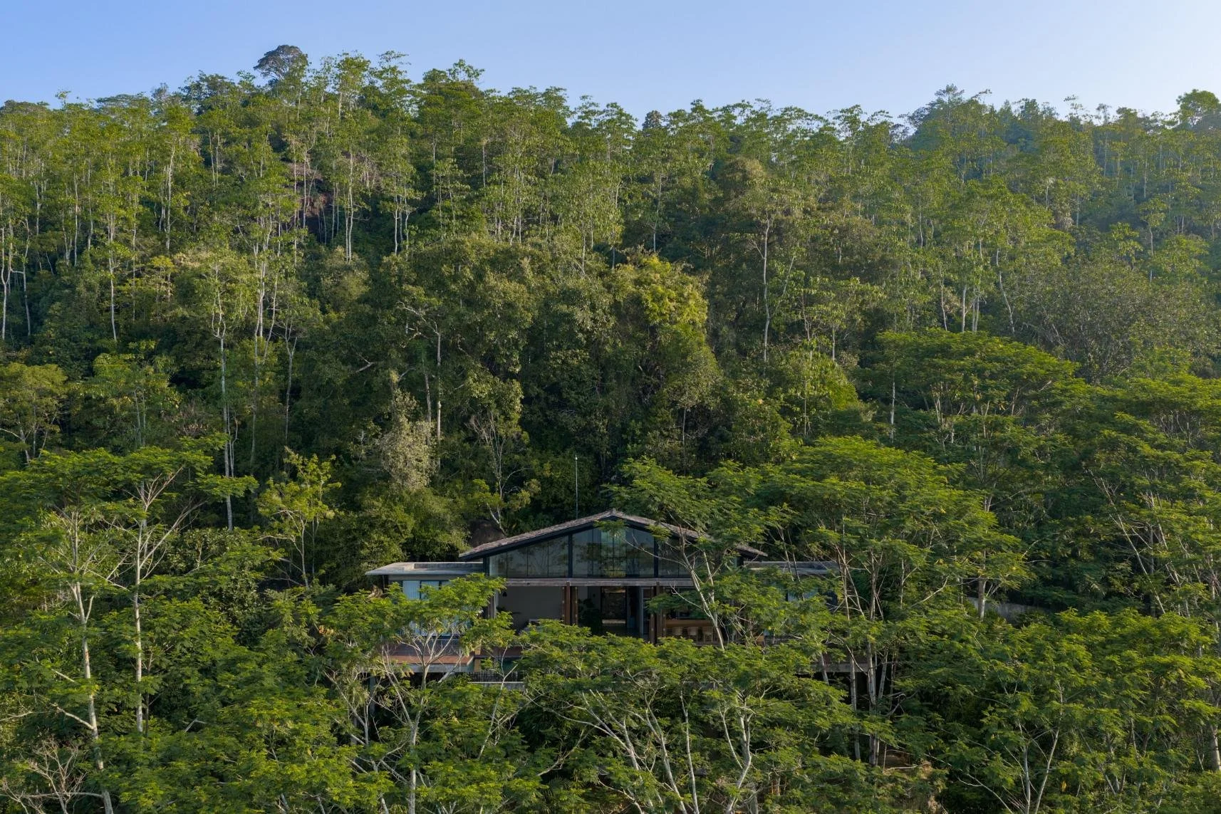 A beautifully positioned hillside villa and estate for sale