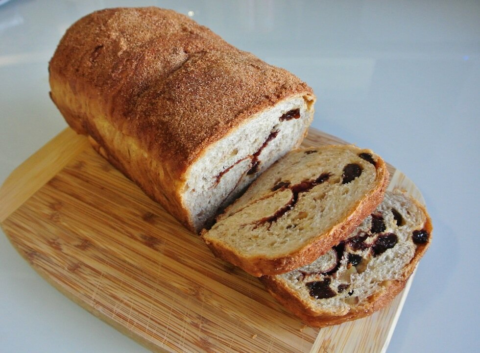 Cinnamon raisin walnut bread