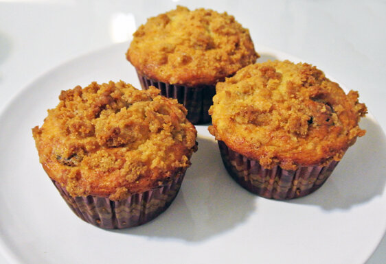 Banana walnut chocolate muffins