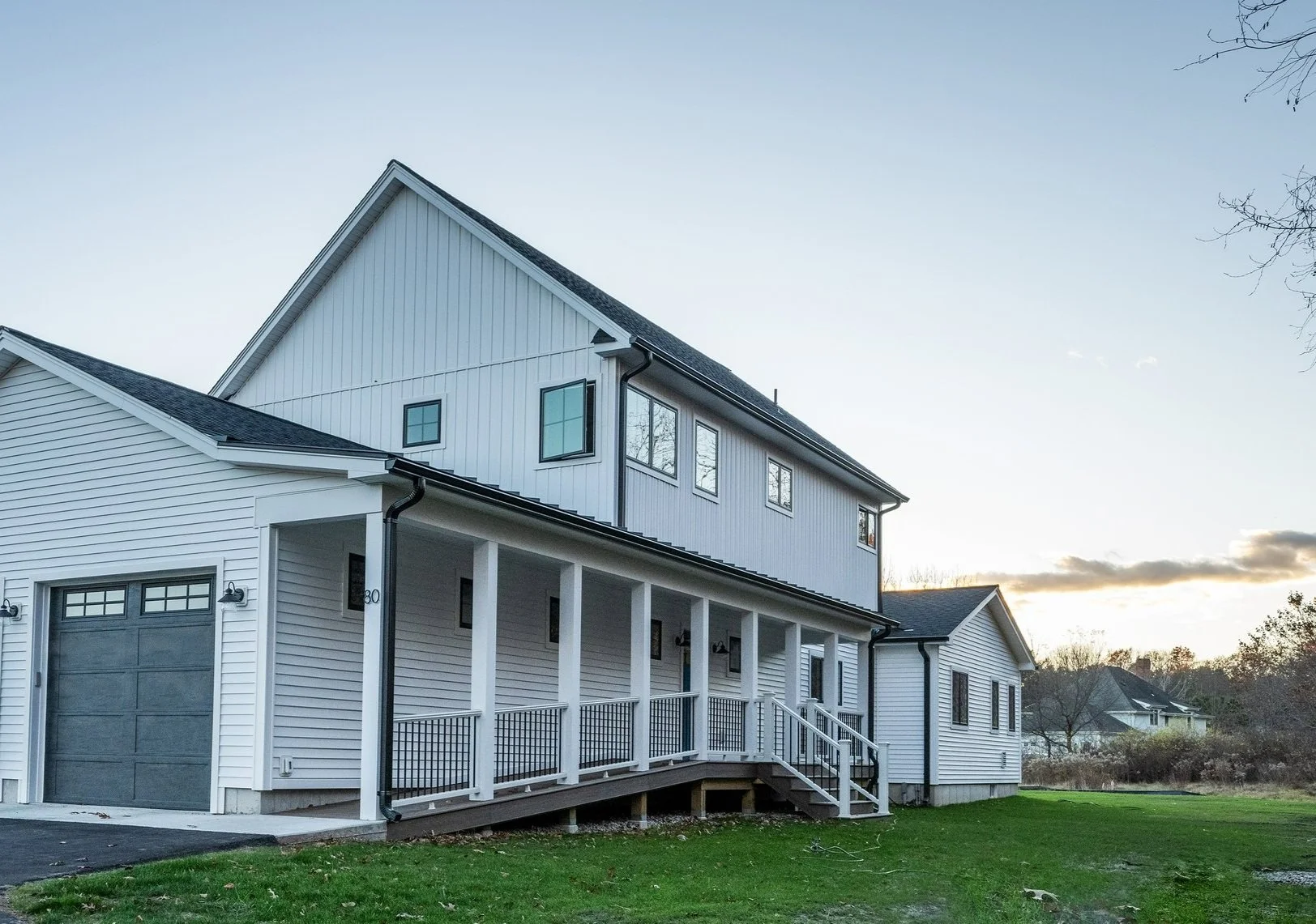 MODERN_FARMHOUSE_3.jpg