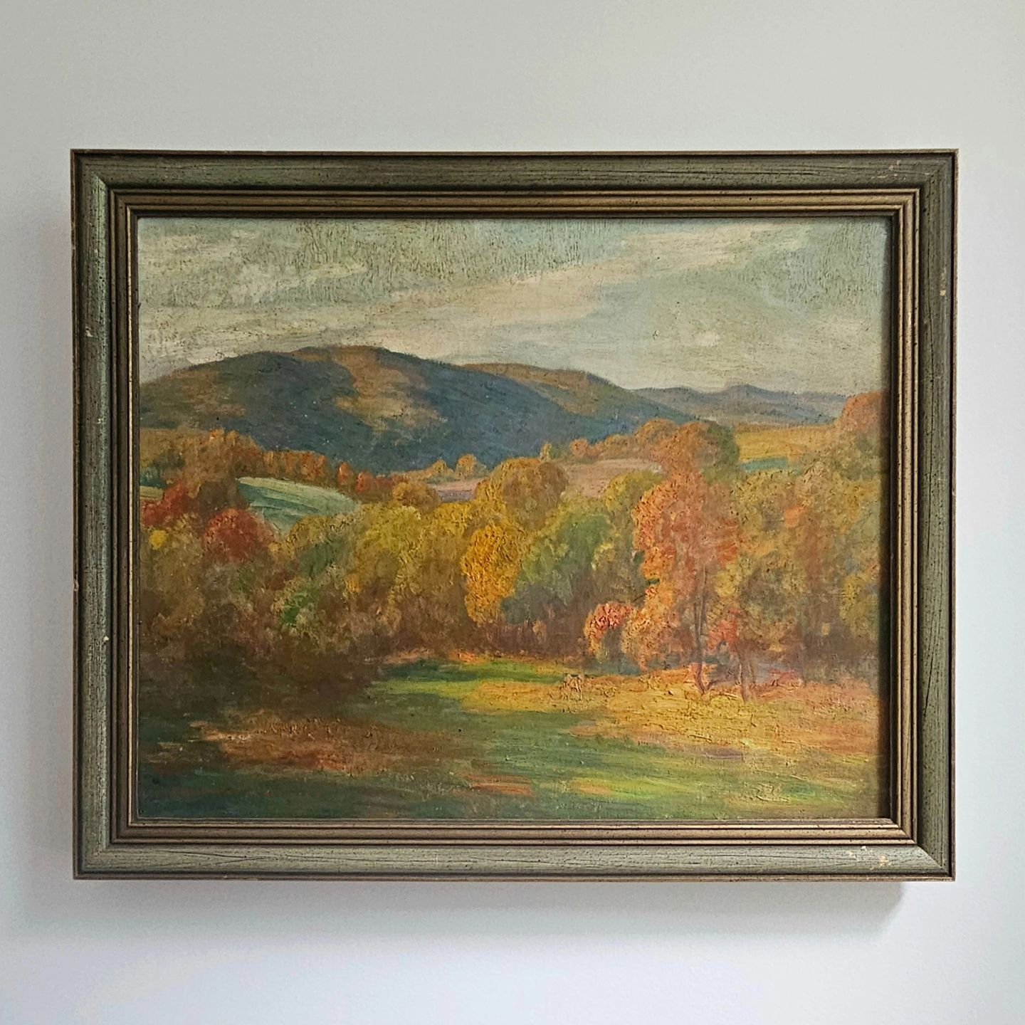 Artist John Newman Howitt (1885-1958) was first drawn to art at just four years old, as a coping tool while he struggled with polio. In 1902, Howitt went on to study at the Arts Students League in New York and began selling his work in 1905. In 1908 