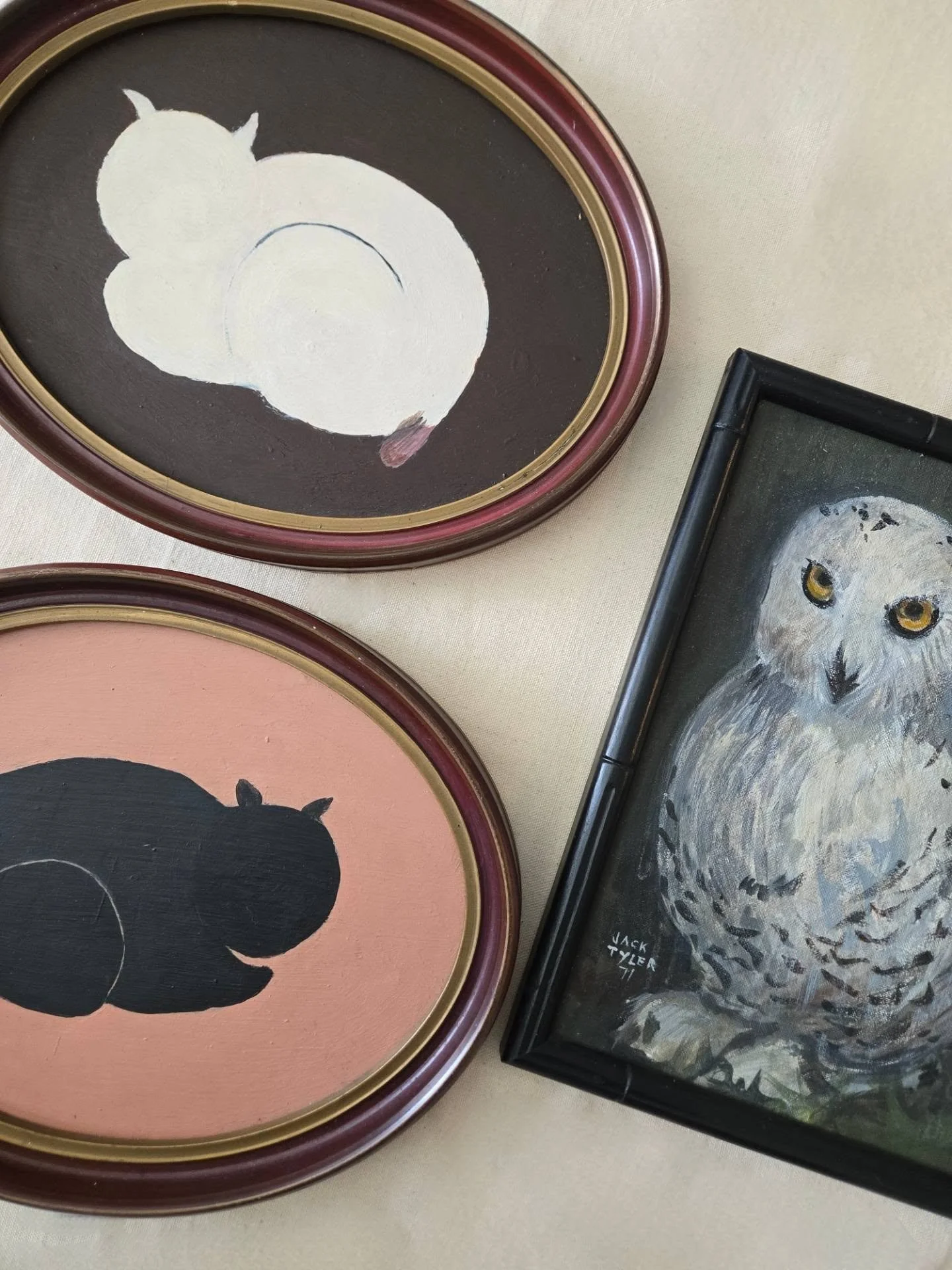 Happy Sunday! I just scooped up a charming little trio of vintage animal paintings by American artist Jack Tyler. 

SOLD White Cat, c. 1970, oil on board, 13 1/2 x 10 1/2 in., unsigned (from artist's estate), vintage wood frame with scattered loss at