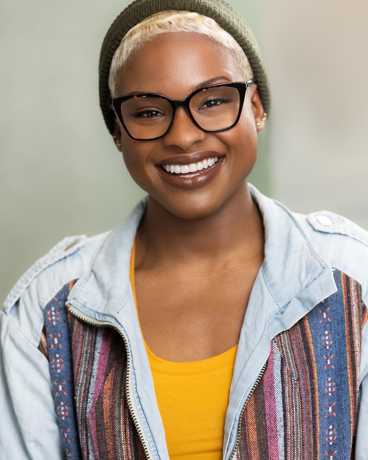 Now, that&rsquo;s a Booking smile! 😁

◾️◾️◾️

Hey Actors! Headshots are one of the key marketing tools for Actors so initially, it&rsquo;s what gets you in the audition room. Headshots should outline your look, style, and personality. 

We have a pr