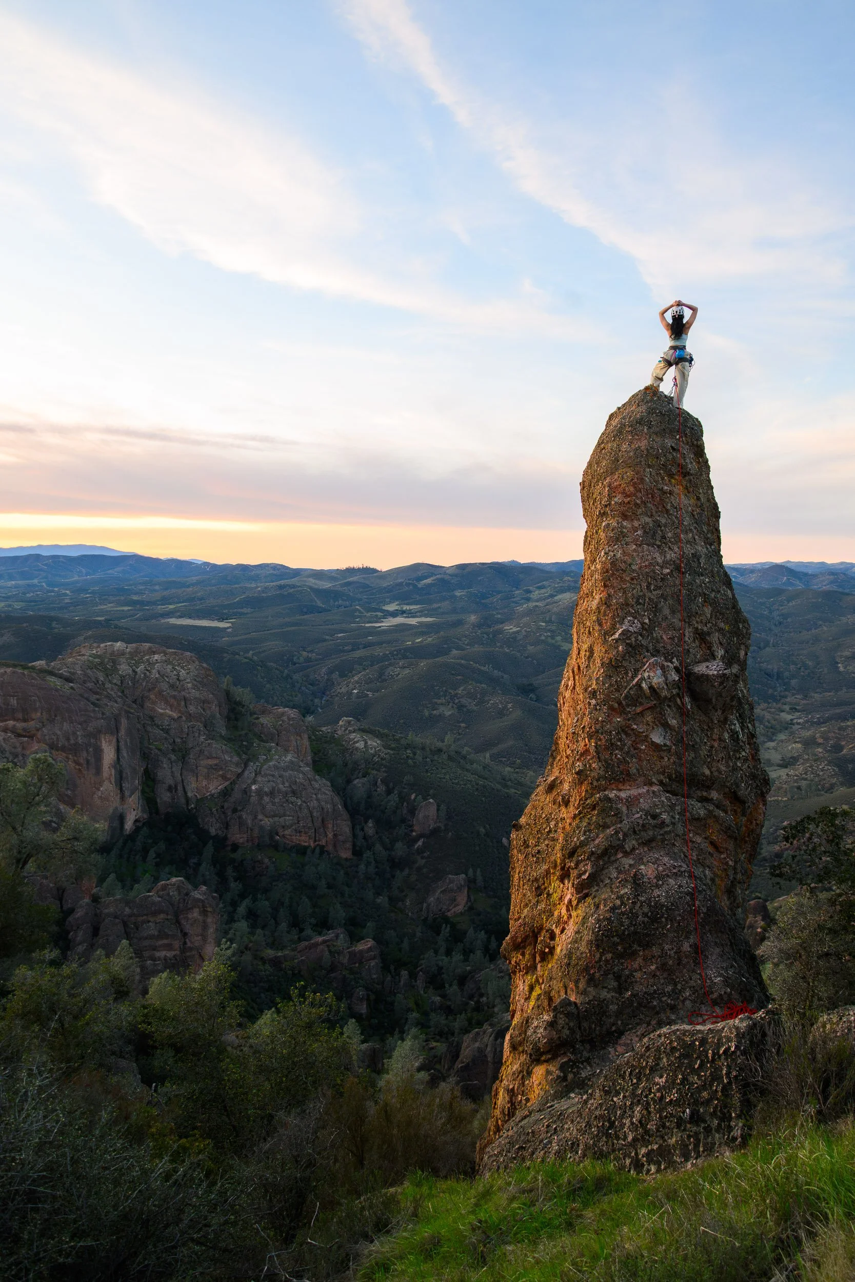 Photographer's Delight
Evonne tops out on the aptly named "Photographer's Delight", 5.3 PG13 in the High Peaks region of Pinnacles National Park