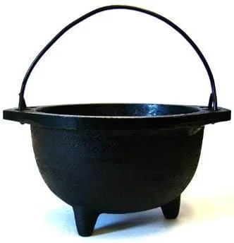 Cast iron cauldron.jpg