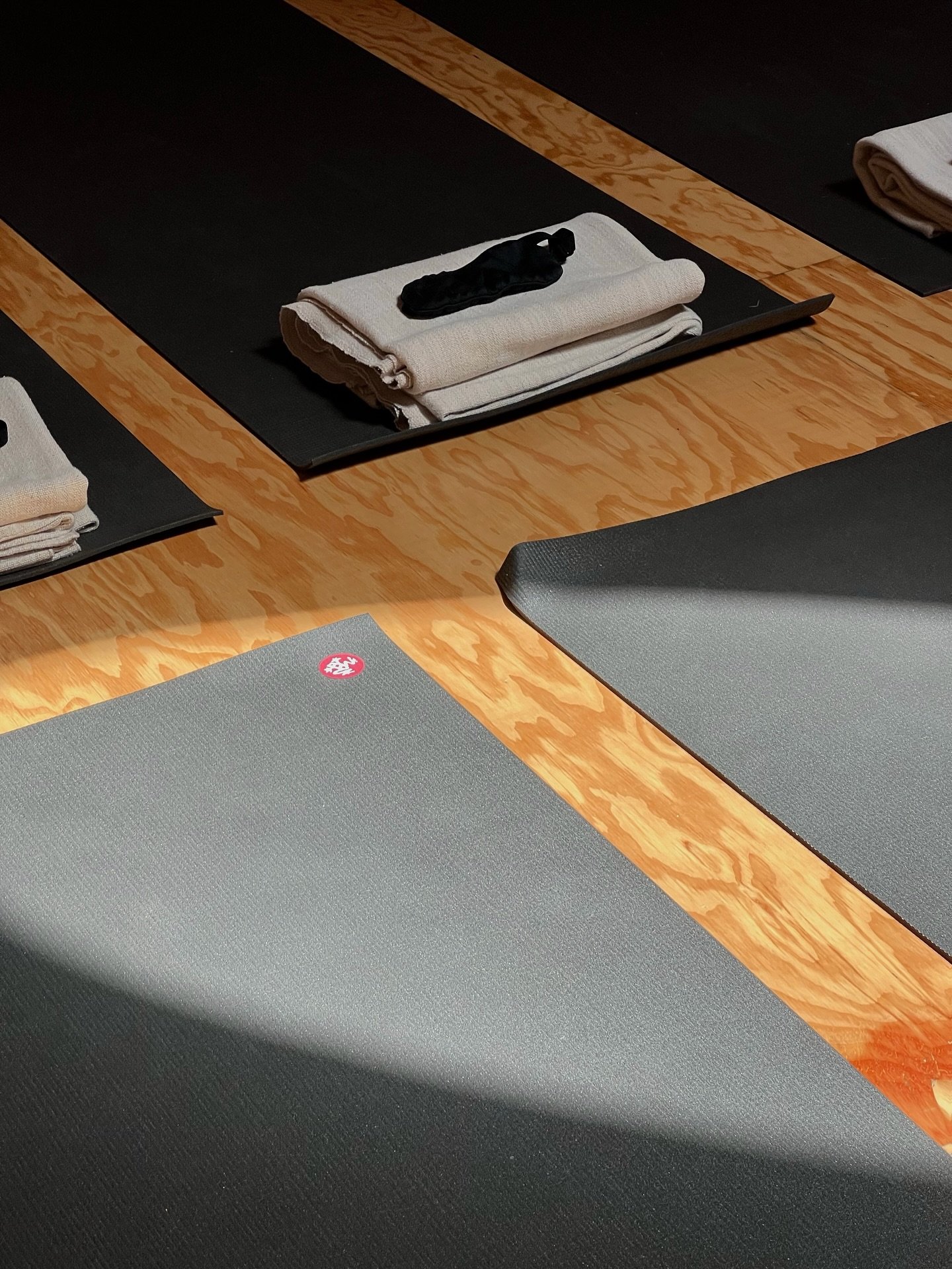 Don&rsquo;t make me choose!

Reformer is having a real moment, for good reason, it&rsquo;s fun, it&rsquo;s novel, it gives you support and resistance, and there are absolutely endless creative exercises you can use it for&hellip;but people sleep on m