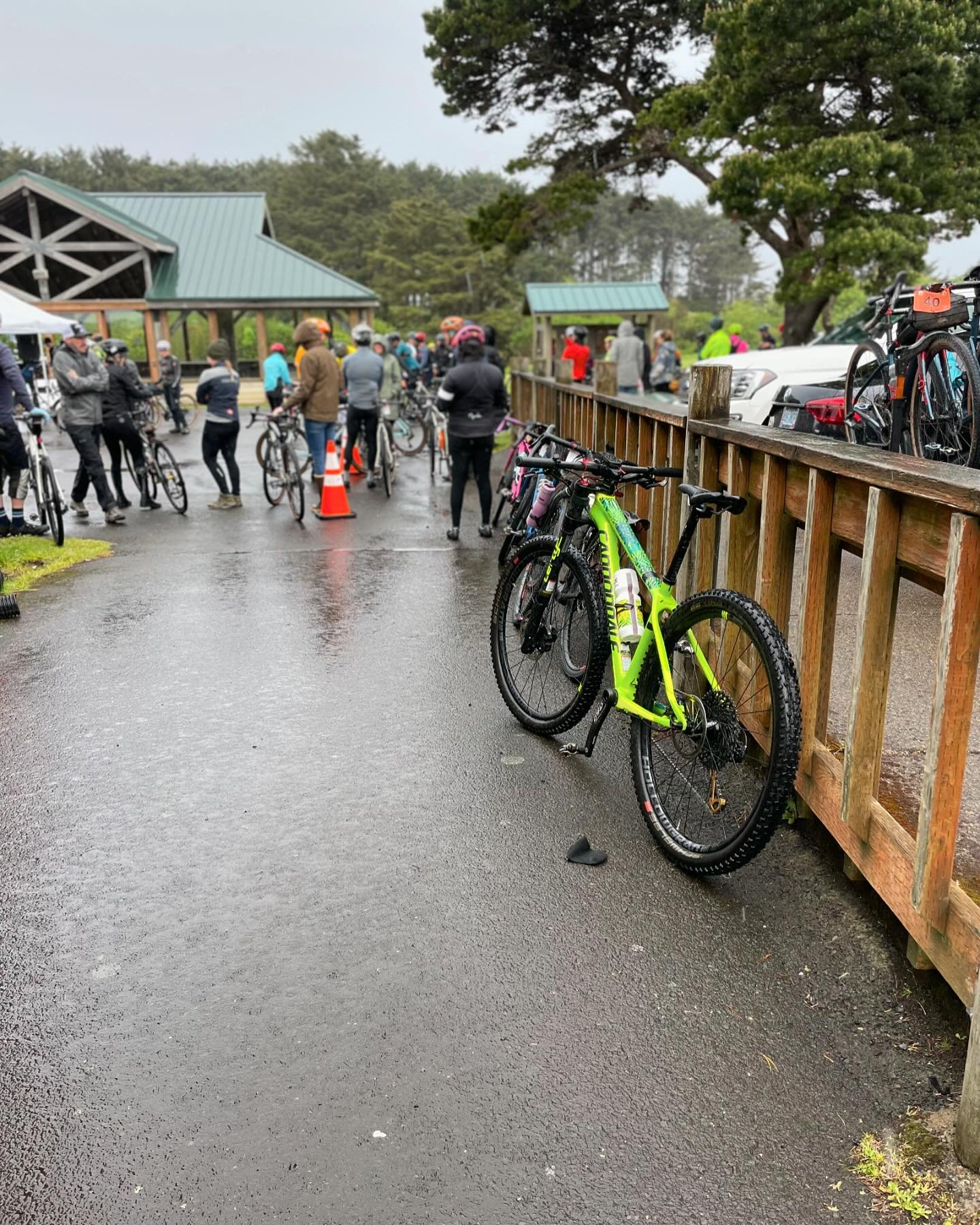 WELCOME @mudslingerevents to Yachats!!!! Good luck with all races today!! 
Yachats has so many fun mountain bike trails to explore! Get out and have fun! Even on a rainy day!