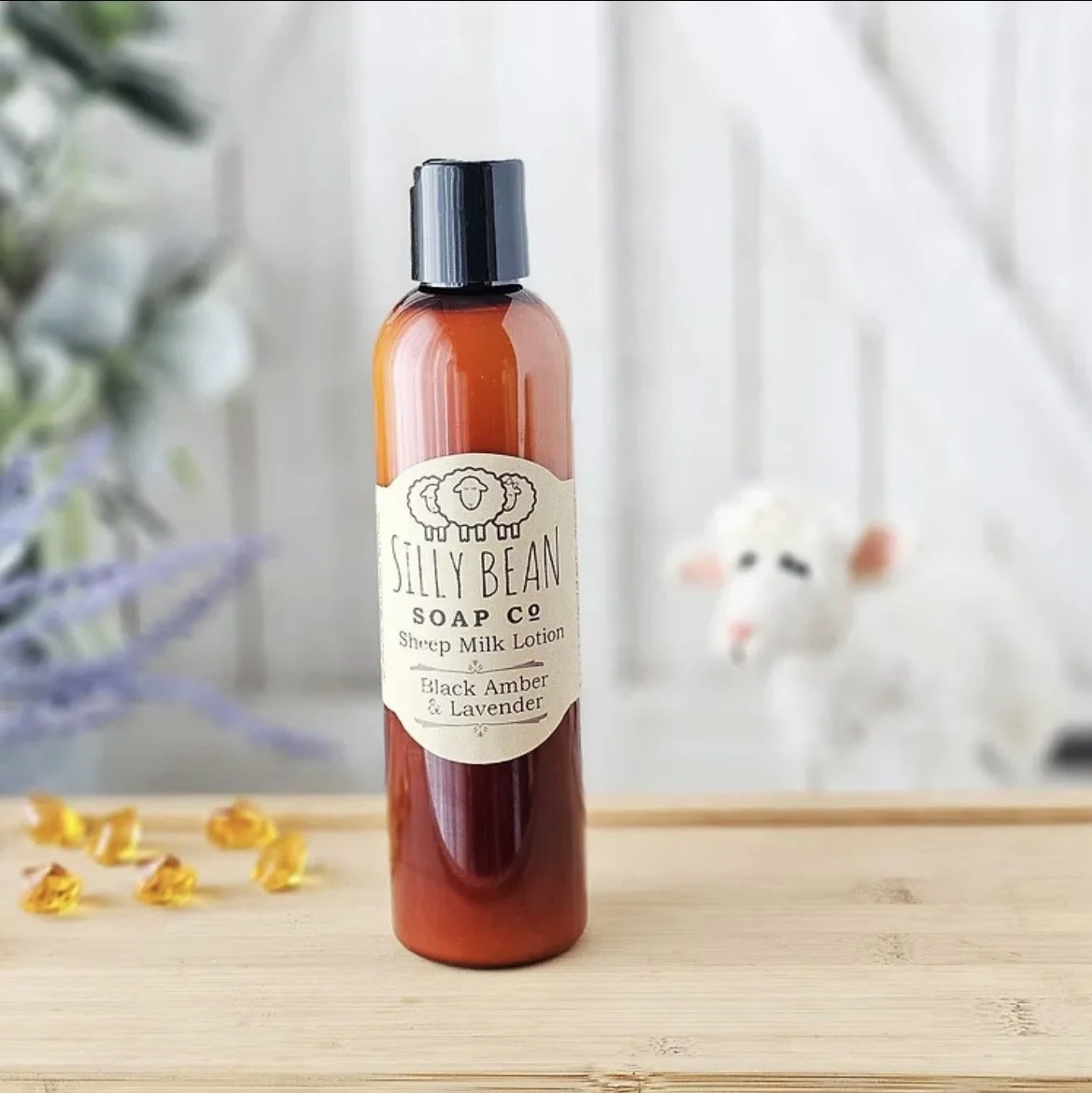 lotion black amber lavender.jpg