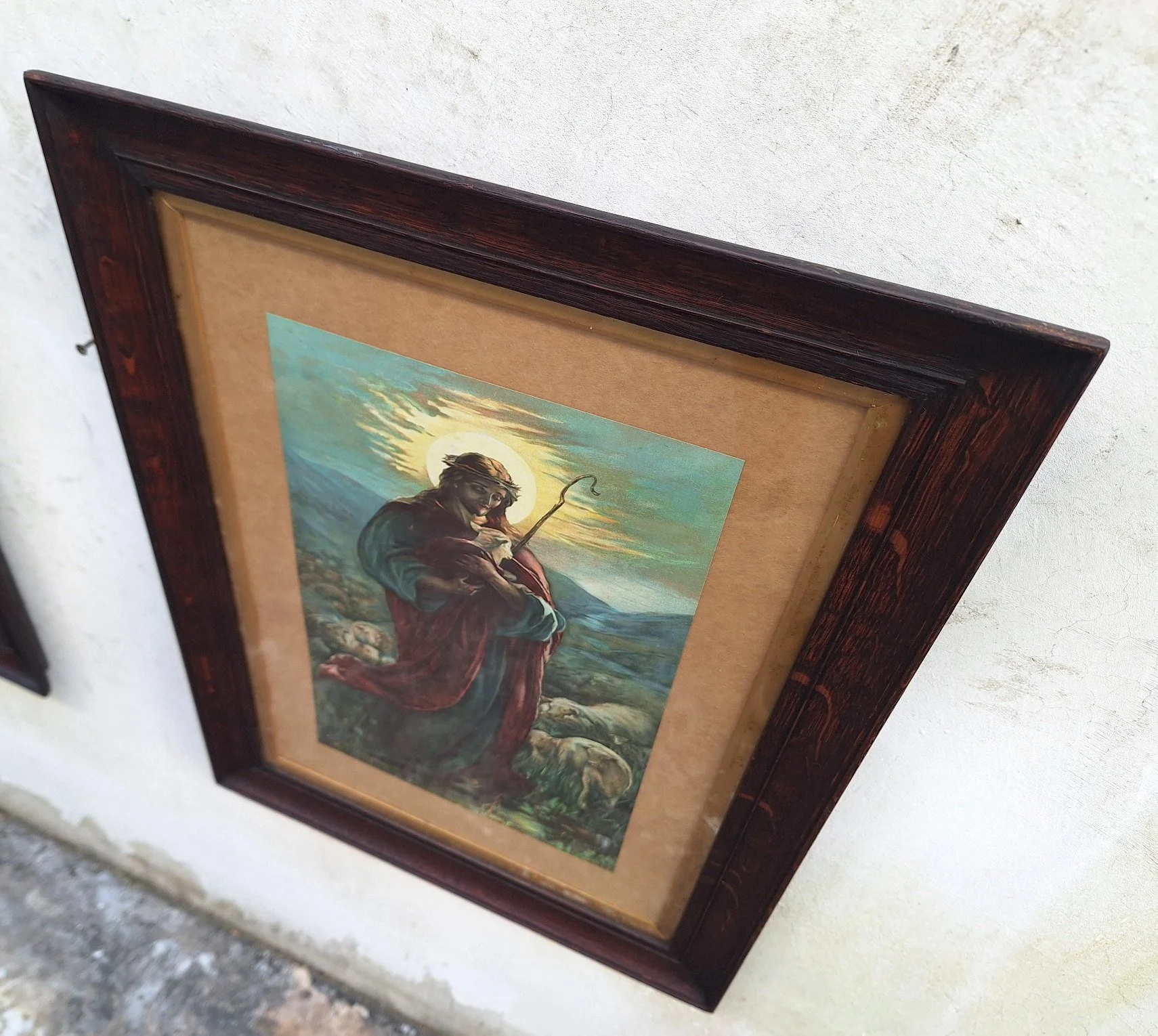 06-vintage-good-shepherd-print-frame-angle.jpg
