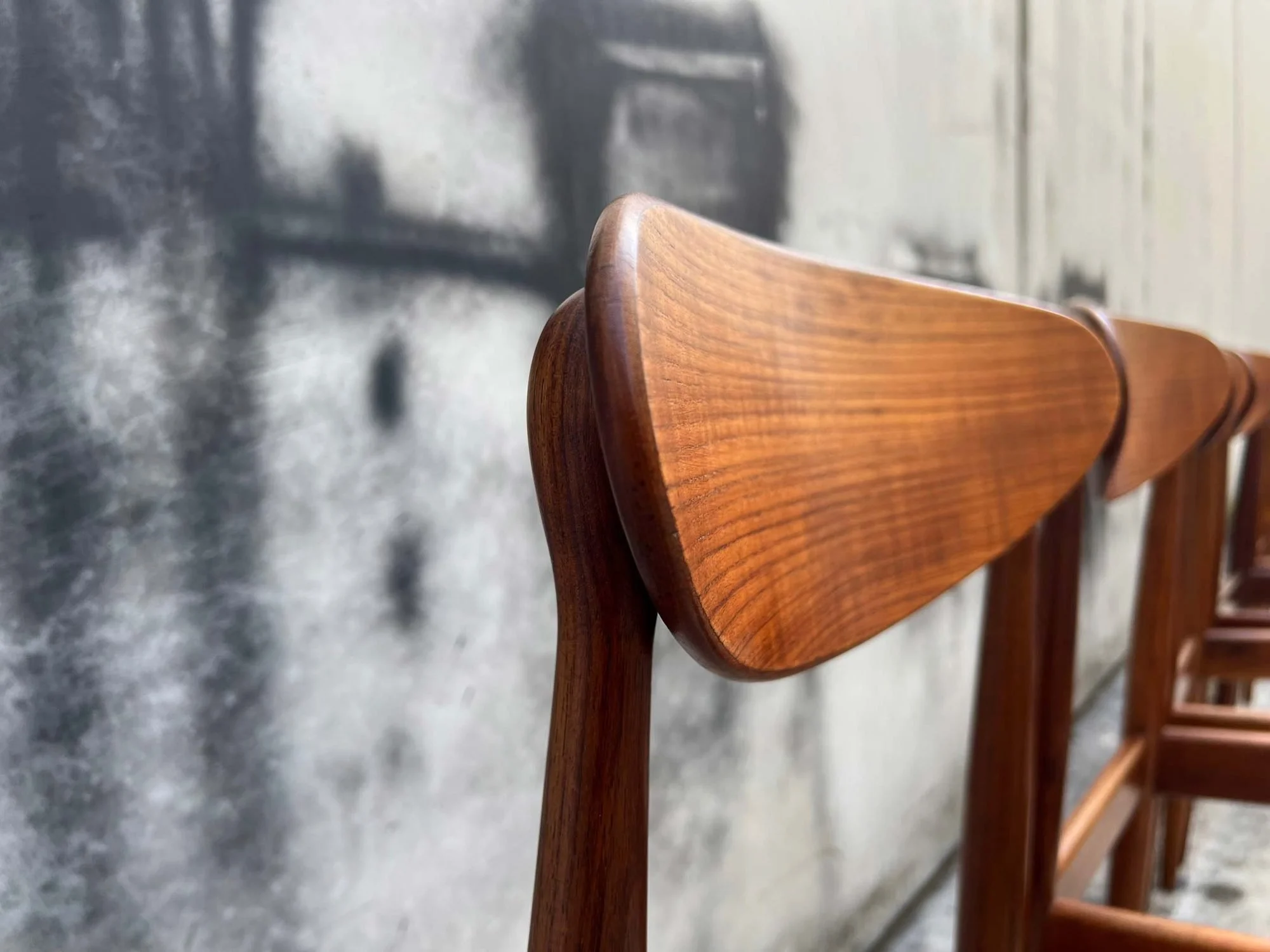 set-of-six-1960s-parker-spade-back-matchstick-107-dining-chair-frames-7.jpg