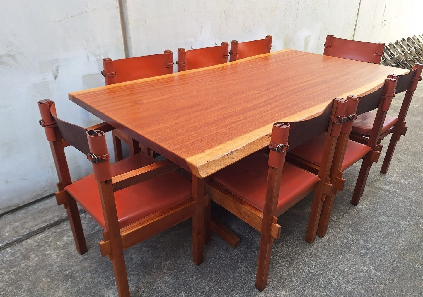 Griffith Tablecraft Australian Rosewood Dining Setting