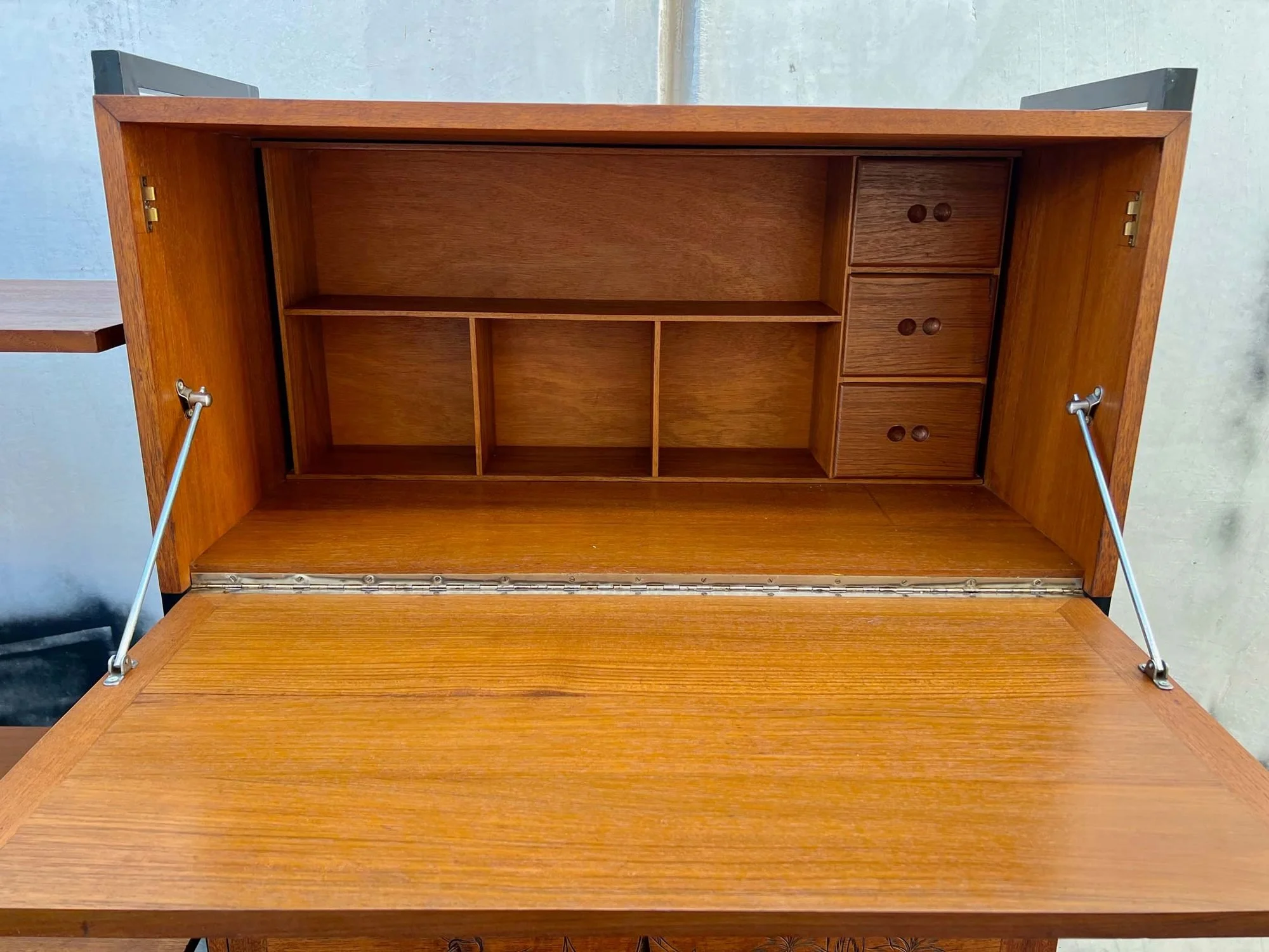 restored-mid-century-teak-triple-bay-shelving-unit-9.jpg