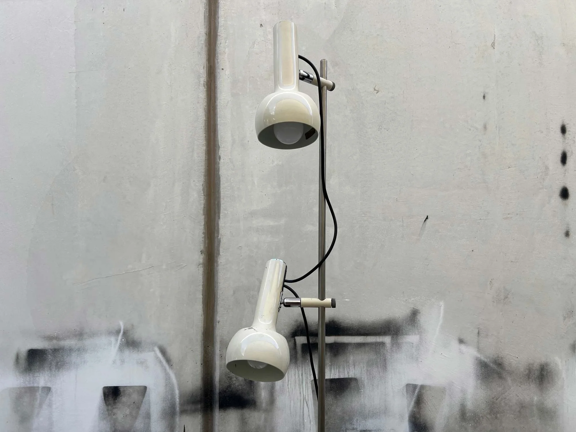 vintage-oslo-double-shade-floor-lamp-3.jpg