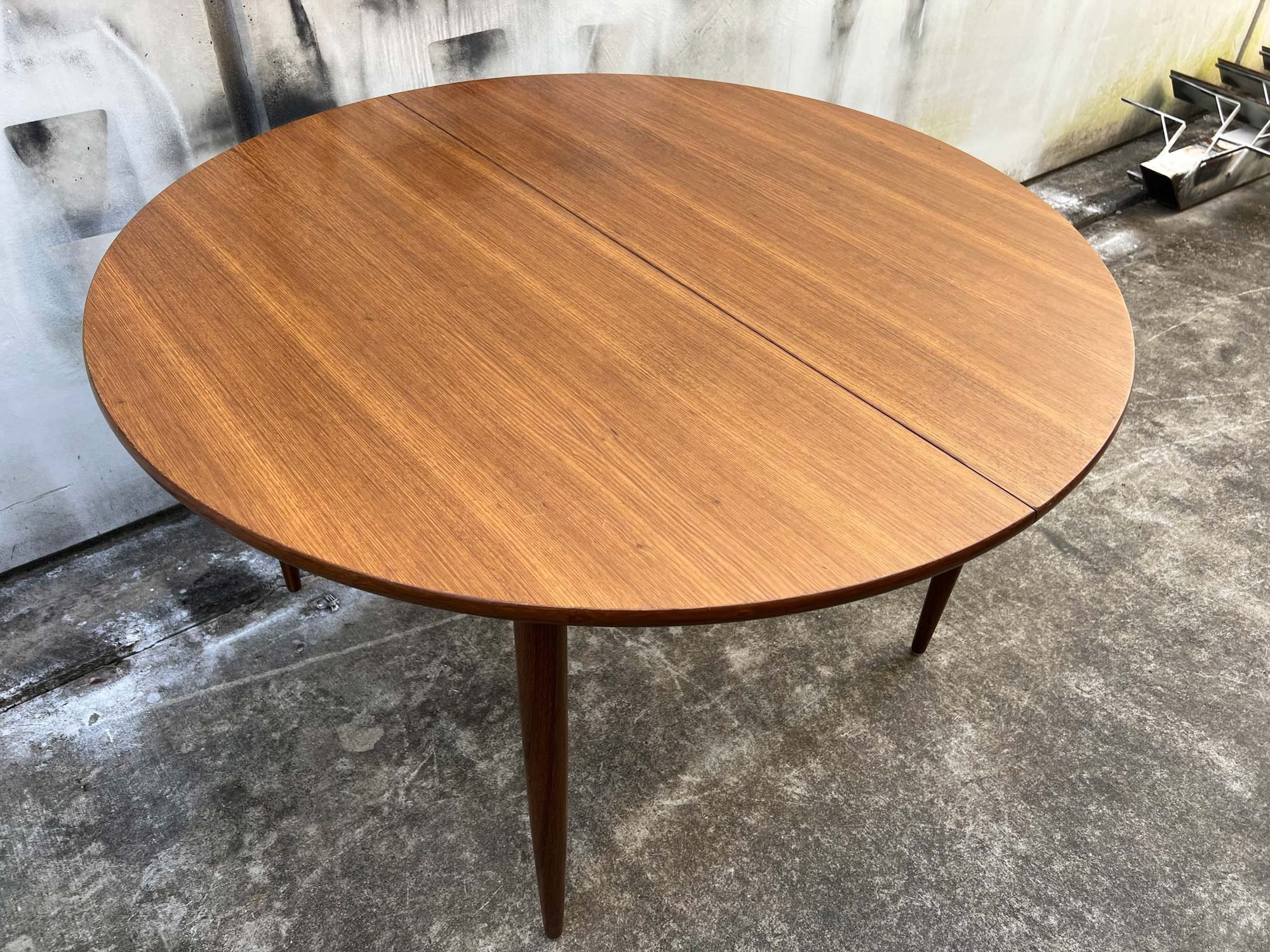 mid-century-dqf-blackbean-round-extension-dining-table-4.jpg