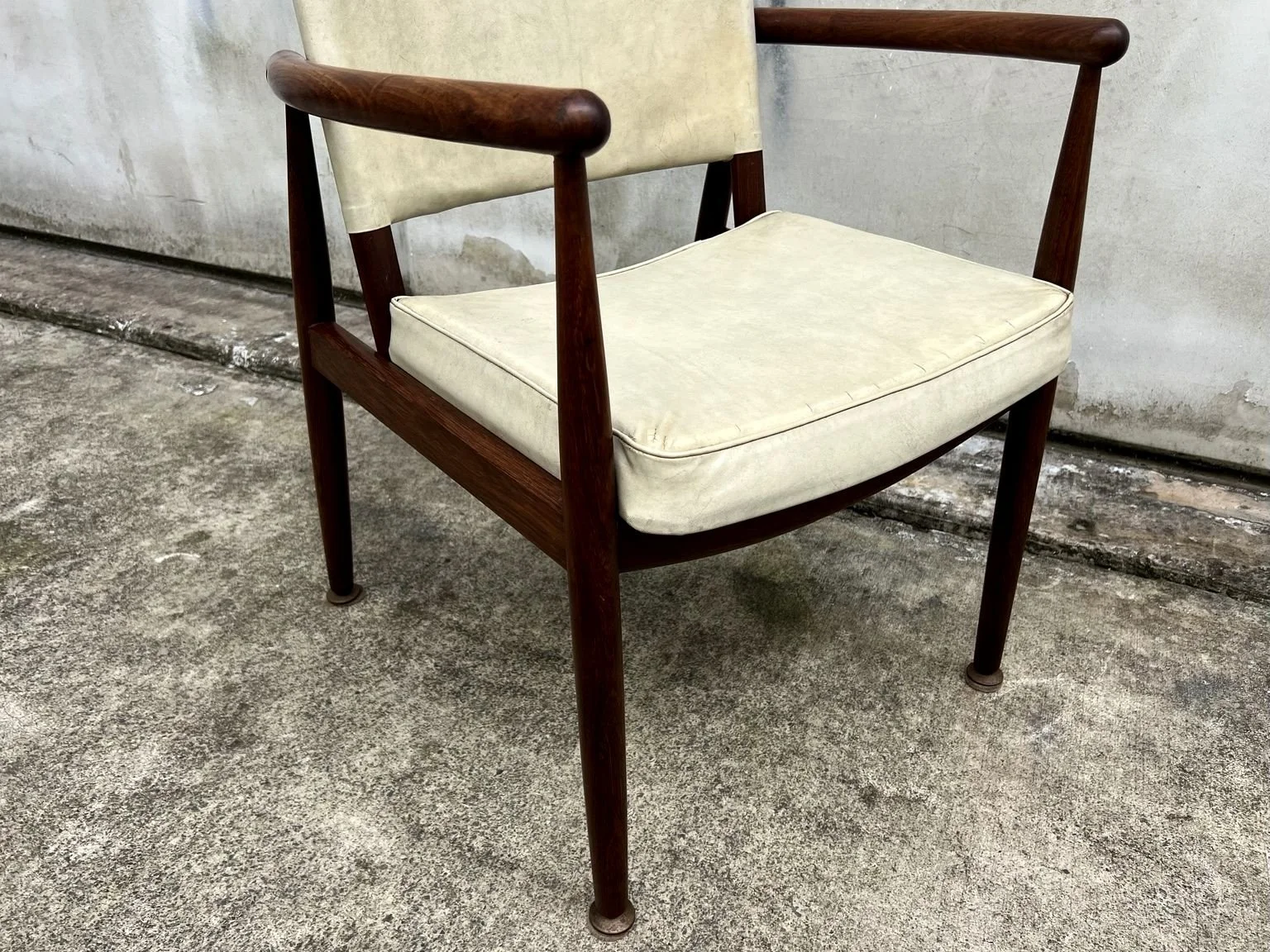 kush interiors danish quality furniture armchair set 09