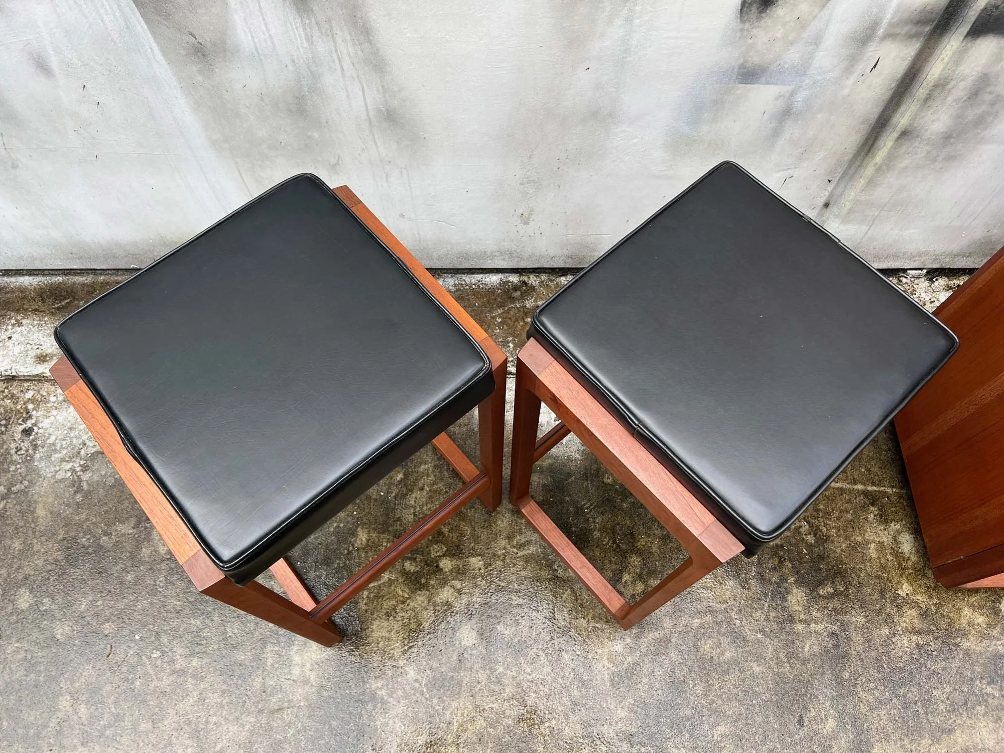 restored-chiswell-folding-teak-bar-with-bar-stools-8.jpg