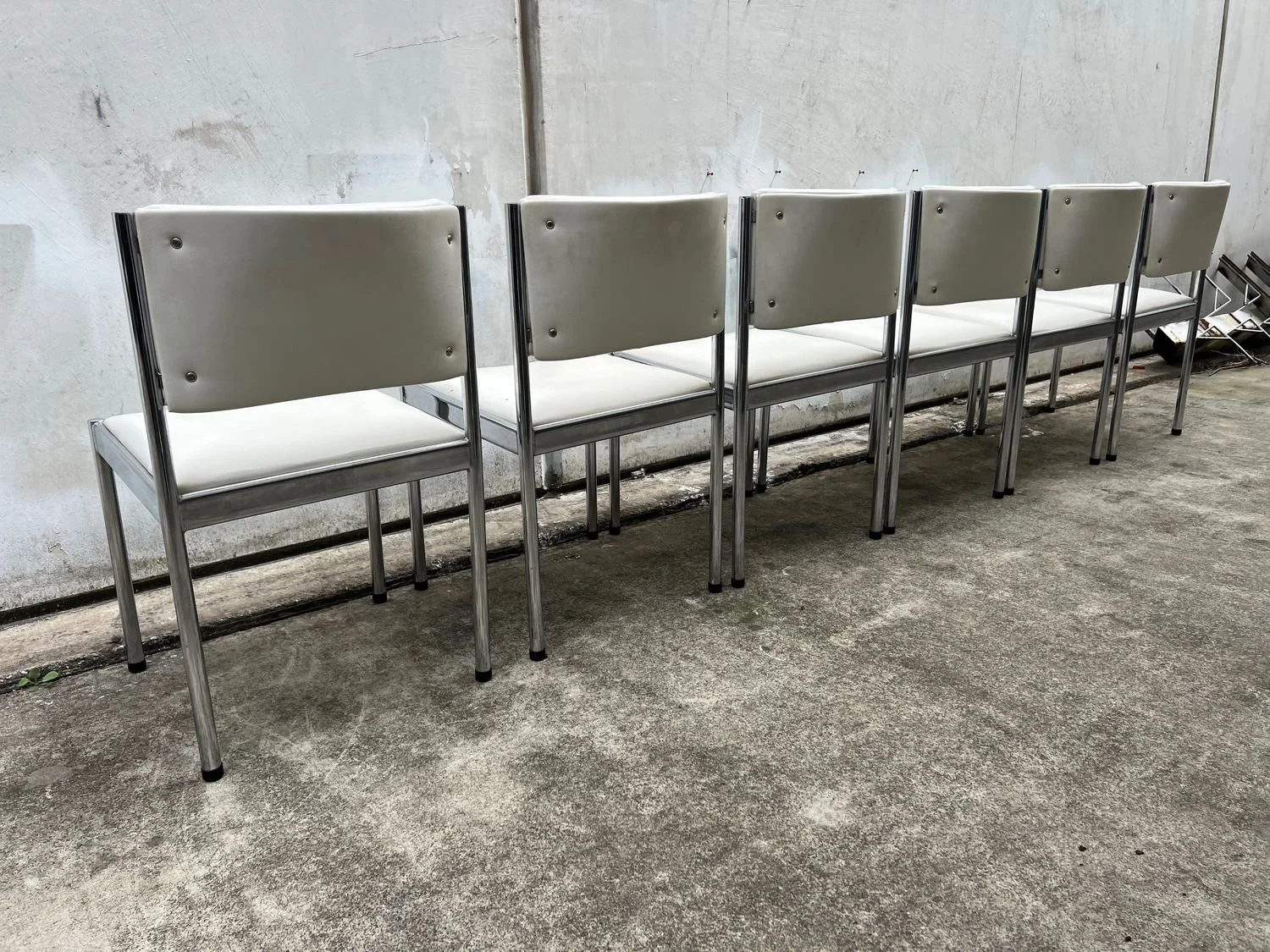 Set of six 1970s vintage dining chairs by Wallace Furniture