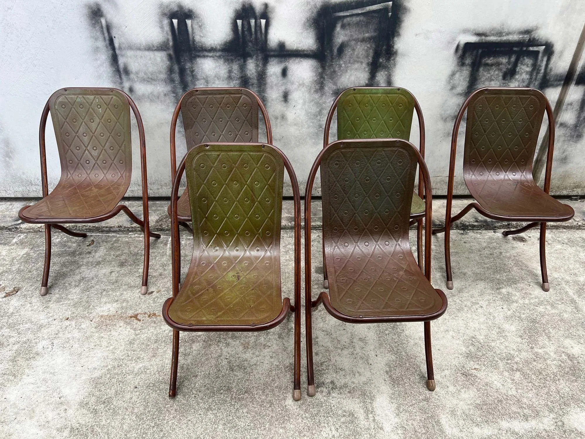 set-of-six-vintage-industrial-sebel-stacking-chairs-1.jpg