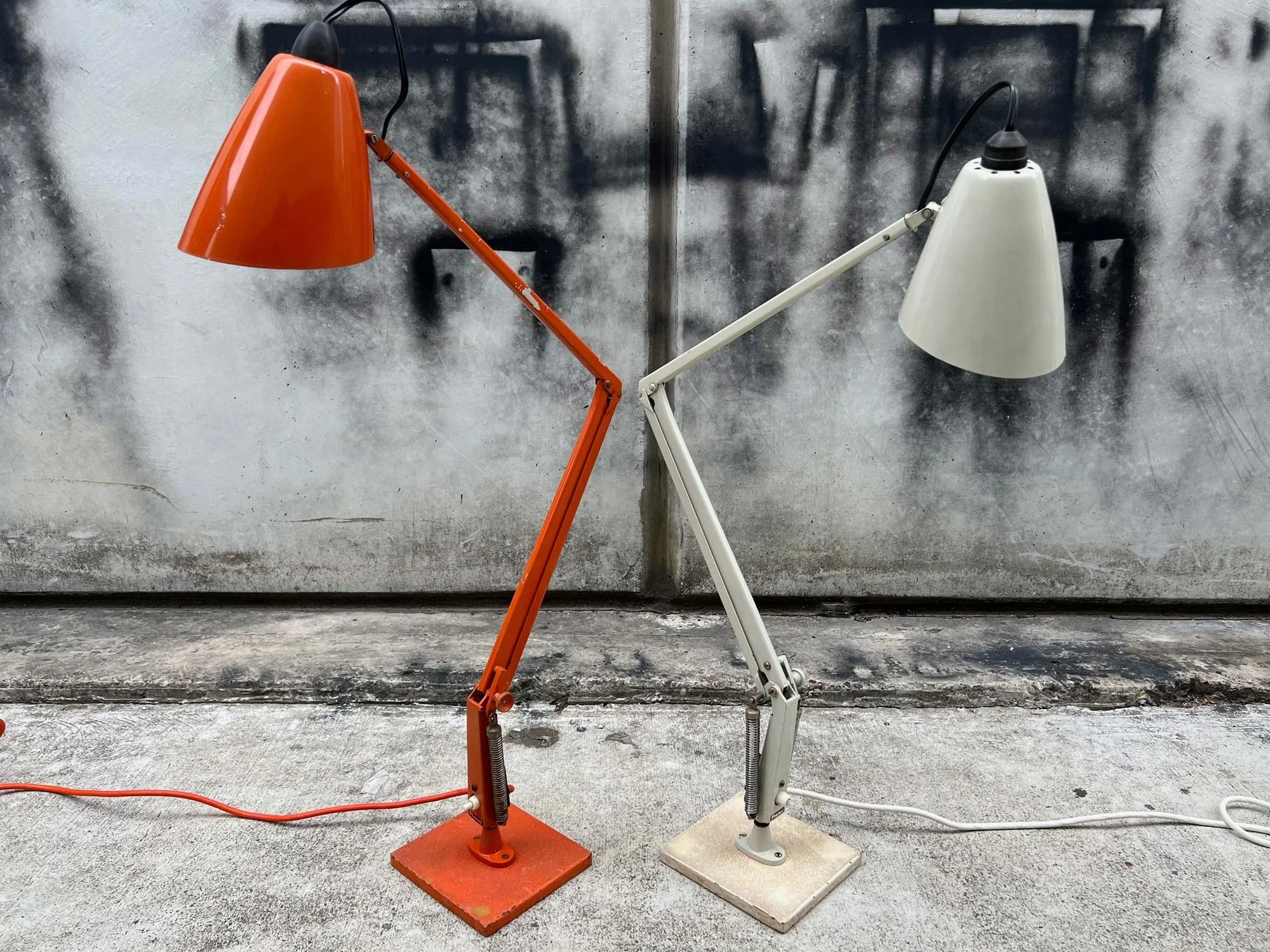 original-mid-century-planet-studio-k-desk-lamps-4.jpg