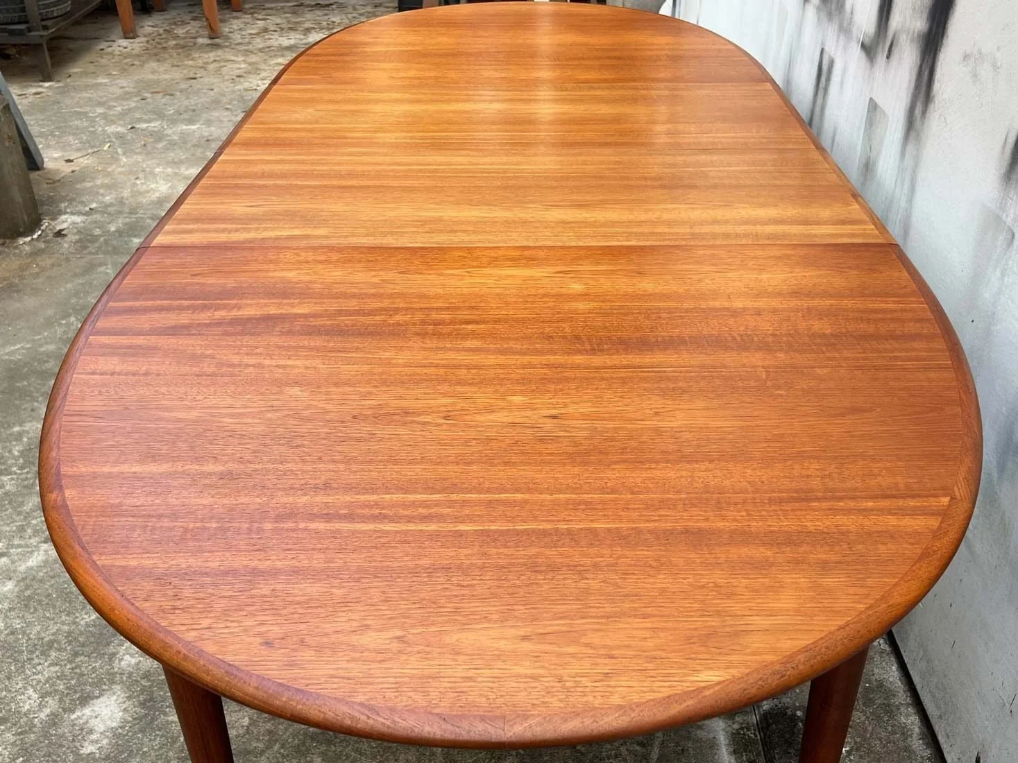 restored-parker-nordic-oval-extension-dining-table-seats-10-to-12-8.jpg