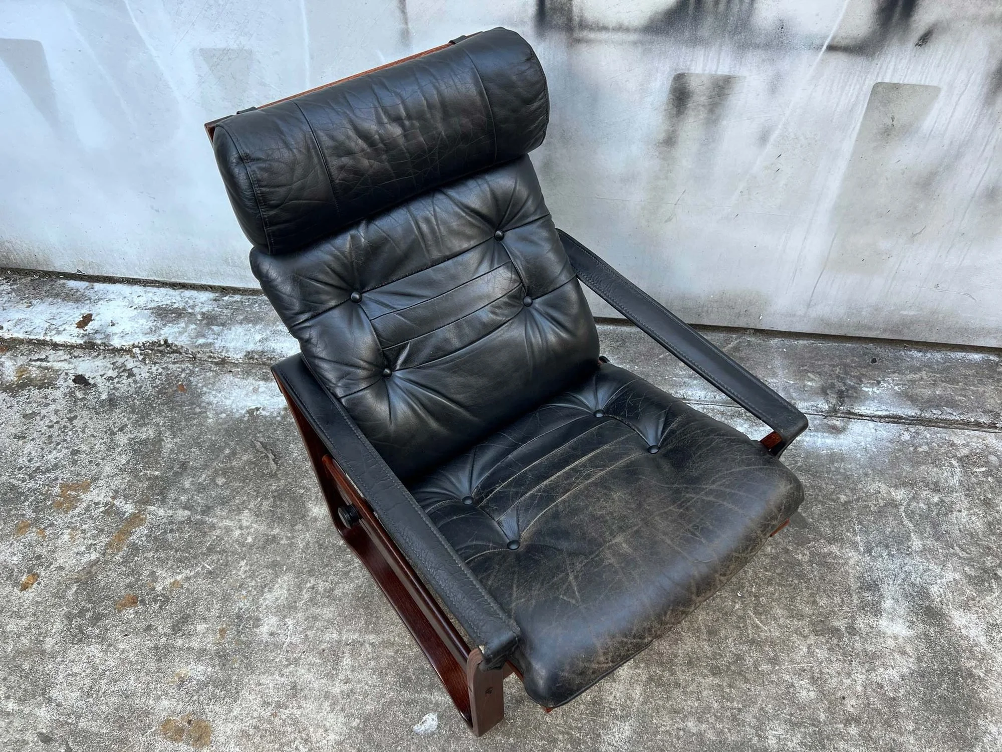 vintage-danish-leather-and-bentwood-reclining-armchair-3.jpg