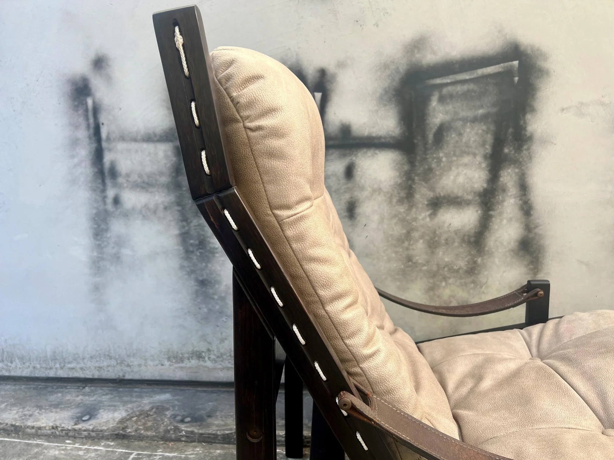 afdal-hunter-chair-6.jpg