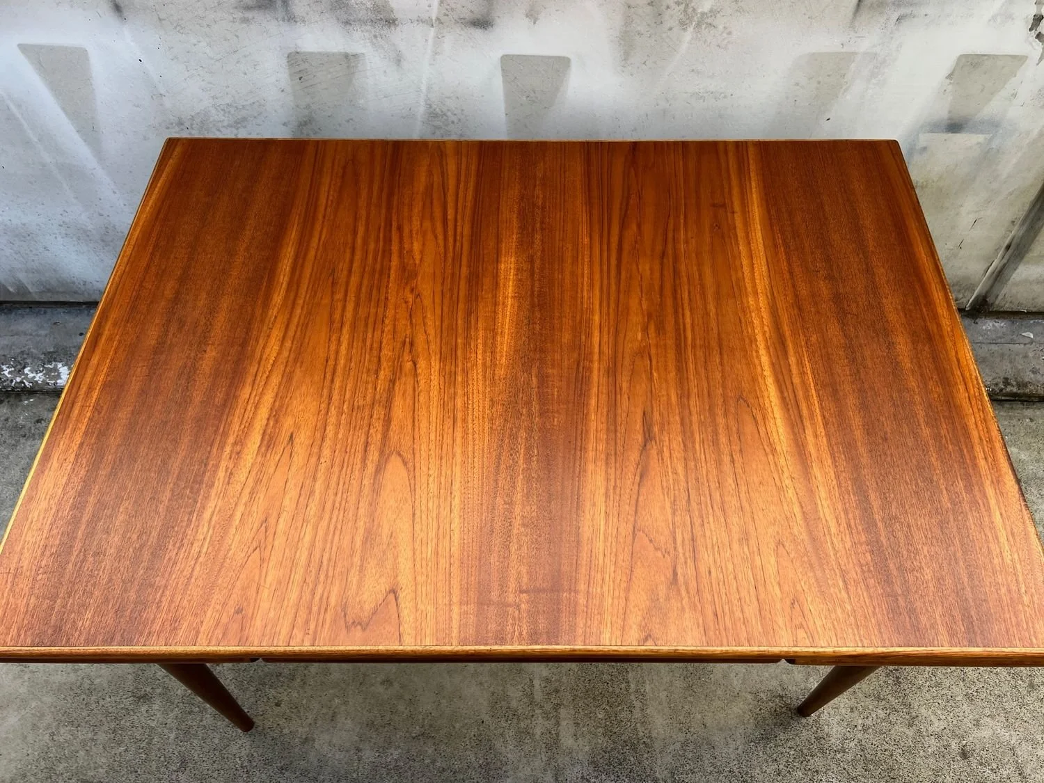 Mid-Century Modern Extendable Parker Dining Table