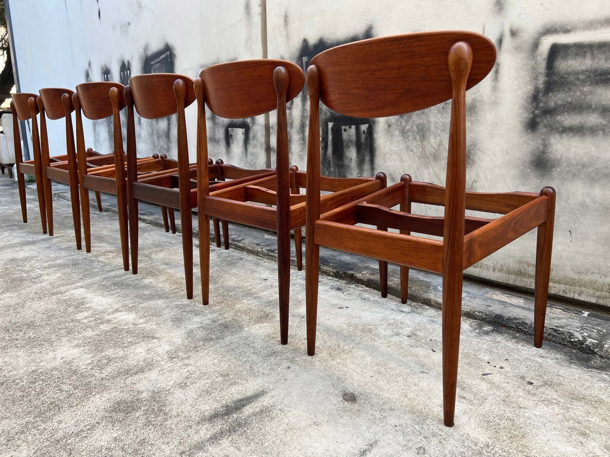 set-of-six-1960s-parker-spade-back-matchstick-107-dining-chair-frames-3.jpg