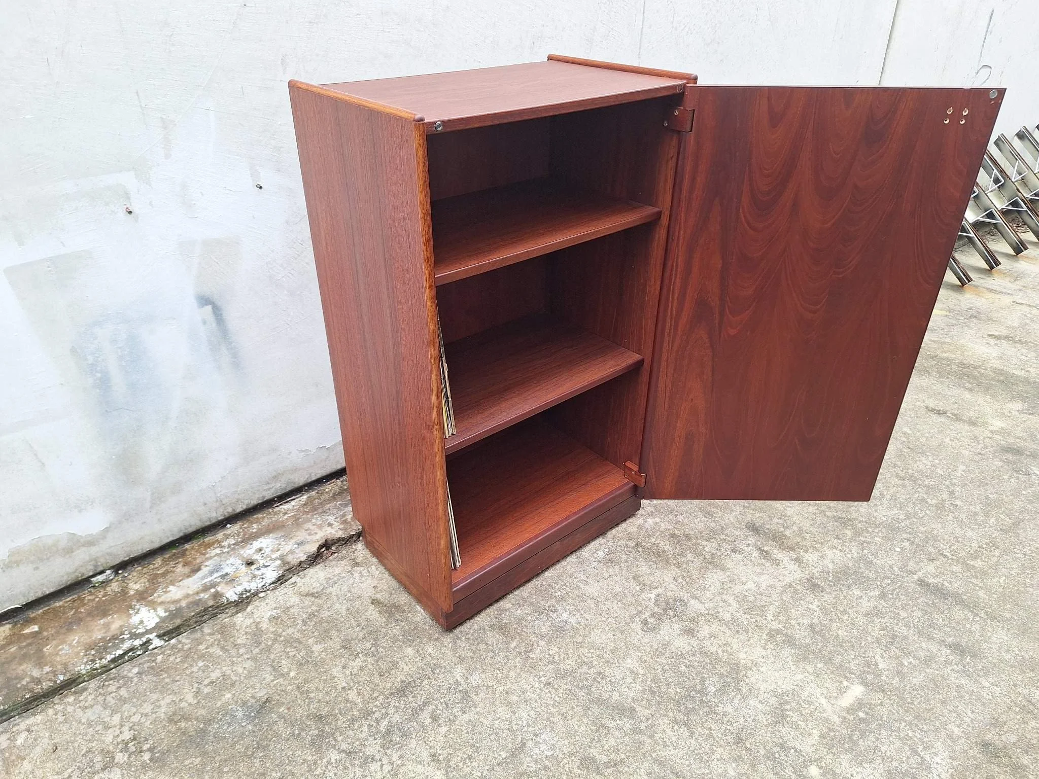 Interior storage with adjustable shelves